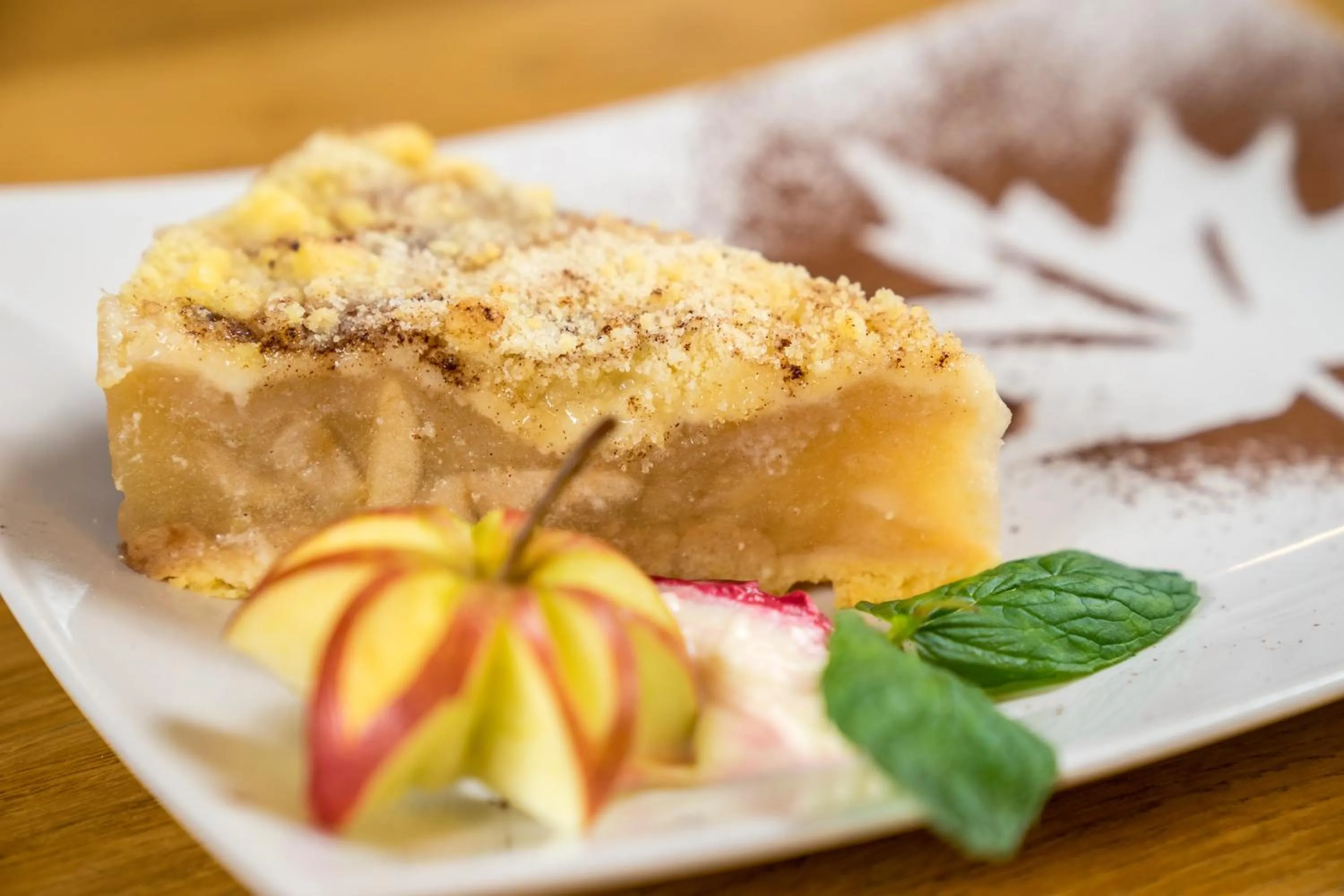 Restaurant/places to eat in Willa Pod Miedzą 200 m do Term