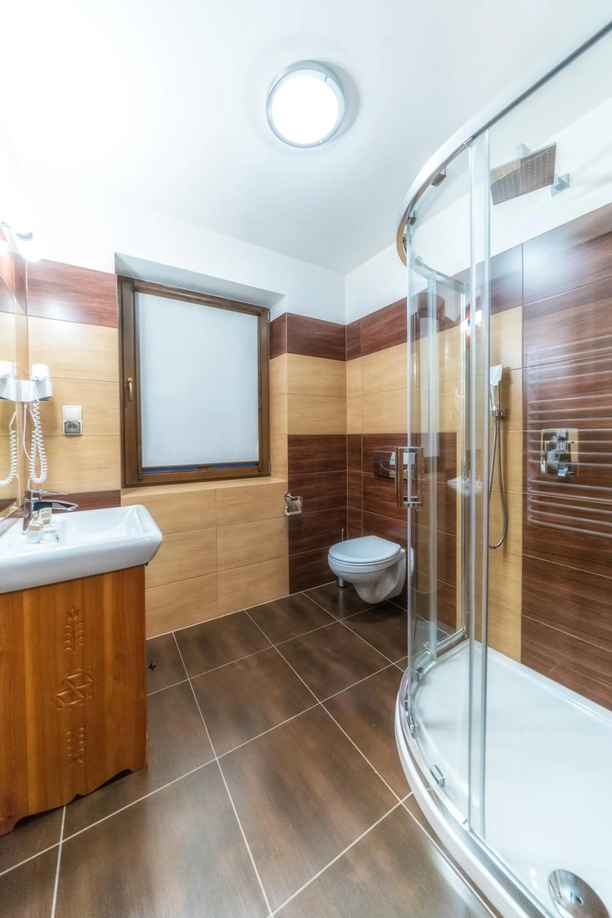 Bathroom in Willa Pod Miedzą 200 m do Term