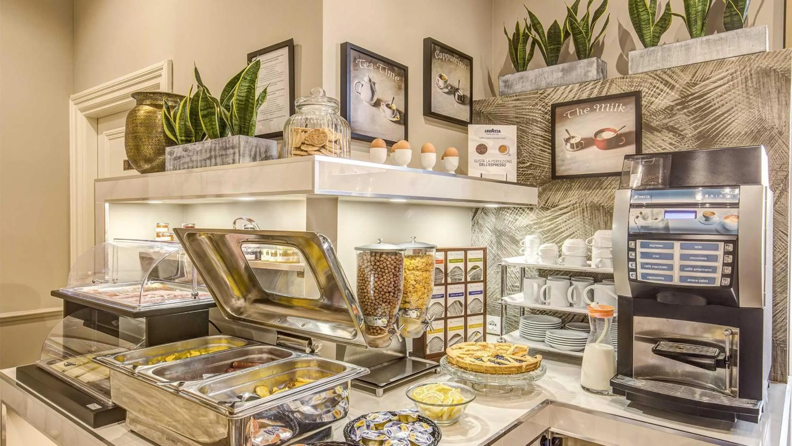 Breakfast in Charme Spagna Boutique Hotel