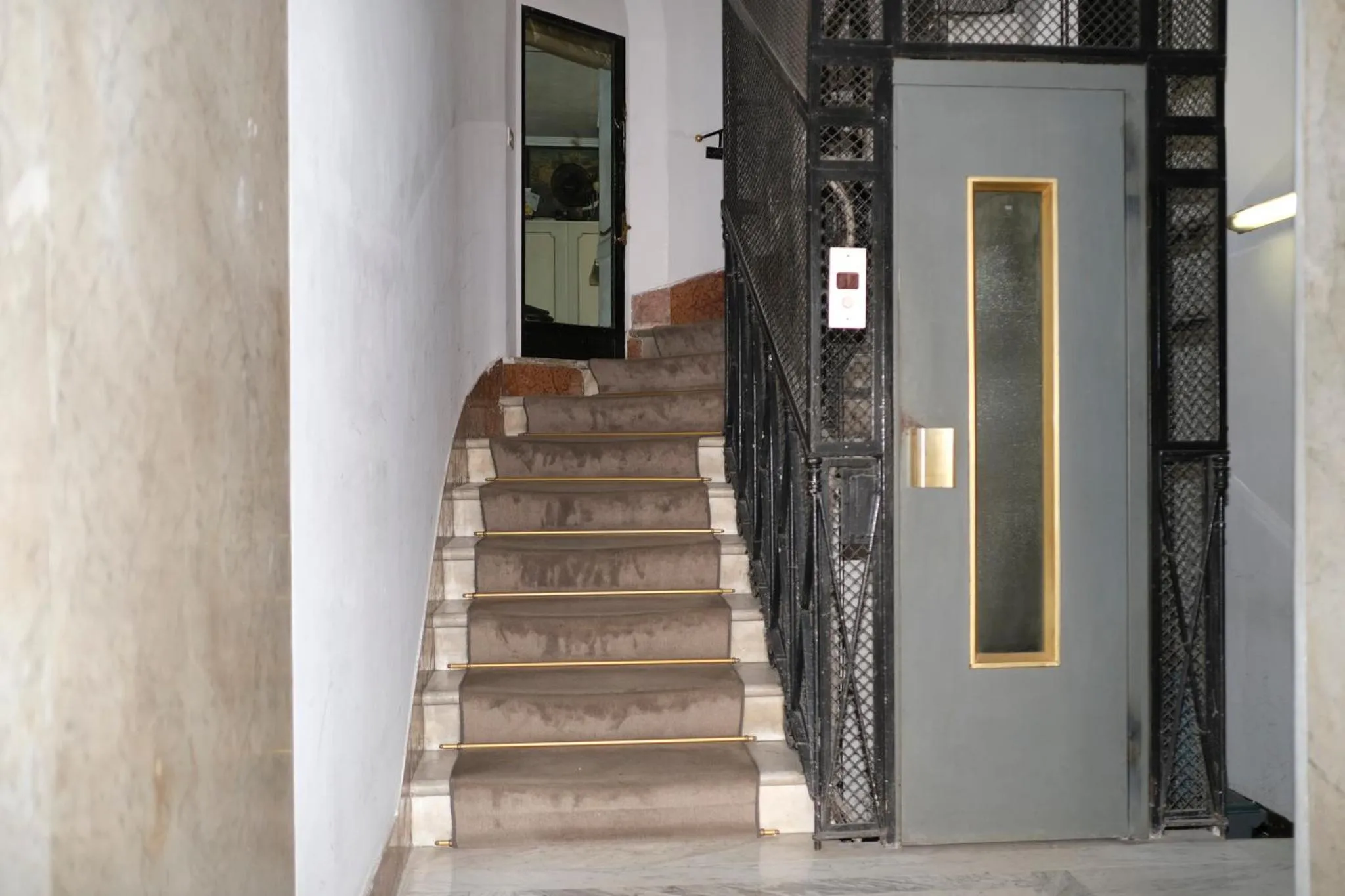 Facade/entrance in Charme Spagna Boutique Hotel