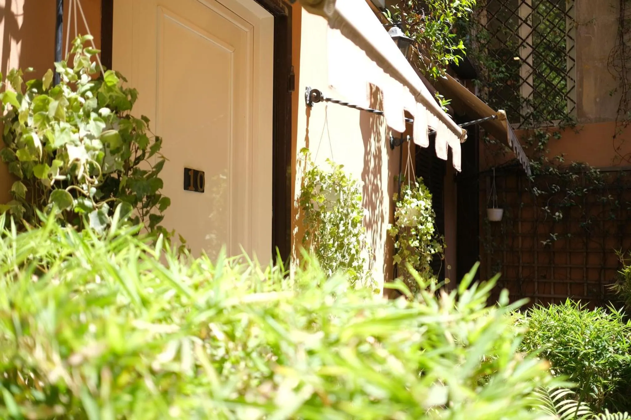 Garden in Charme Spagna Boutique Hotel