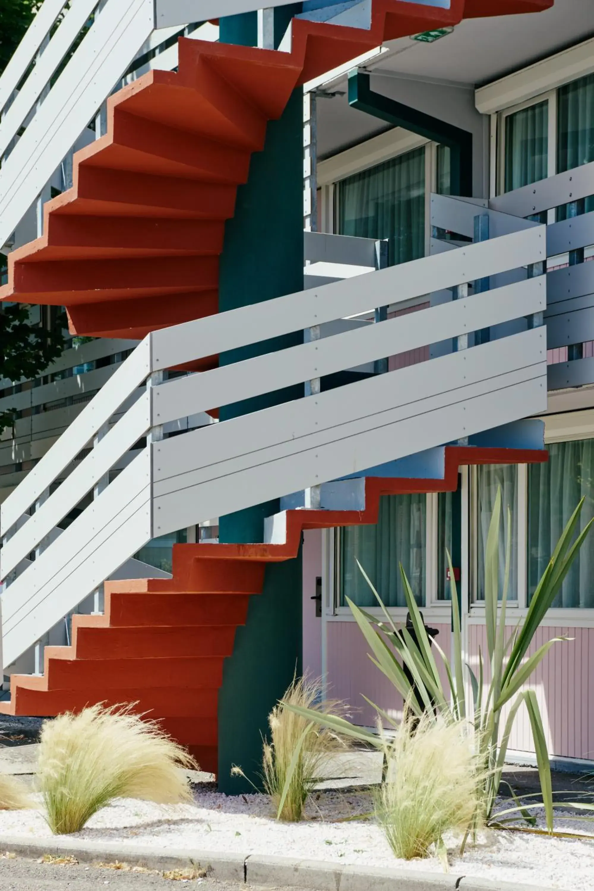 Property building in Greet Hotel Versailles - Voisins Le Bretonneux Property building in Greet Hotel Versailles - Voisins Le Bretonneux