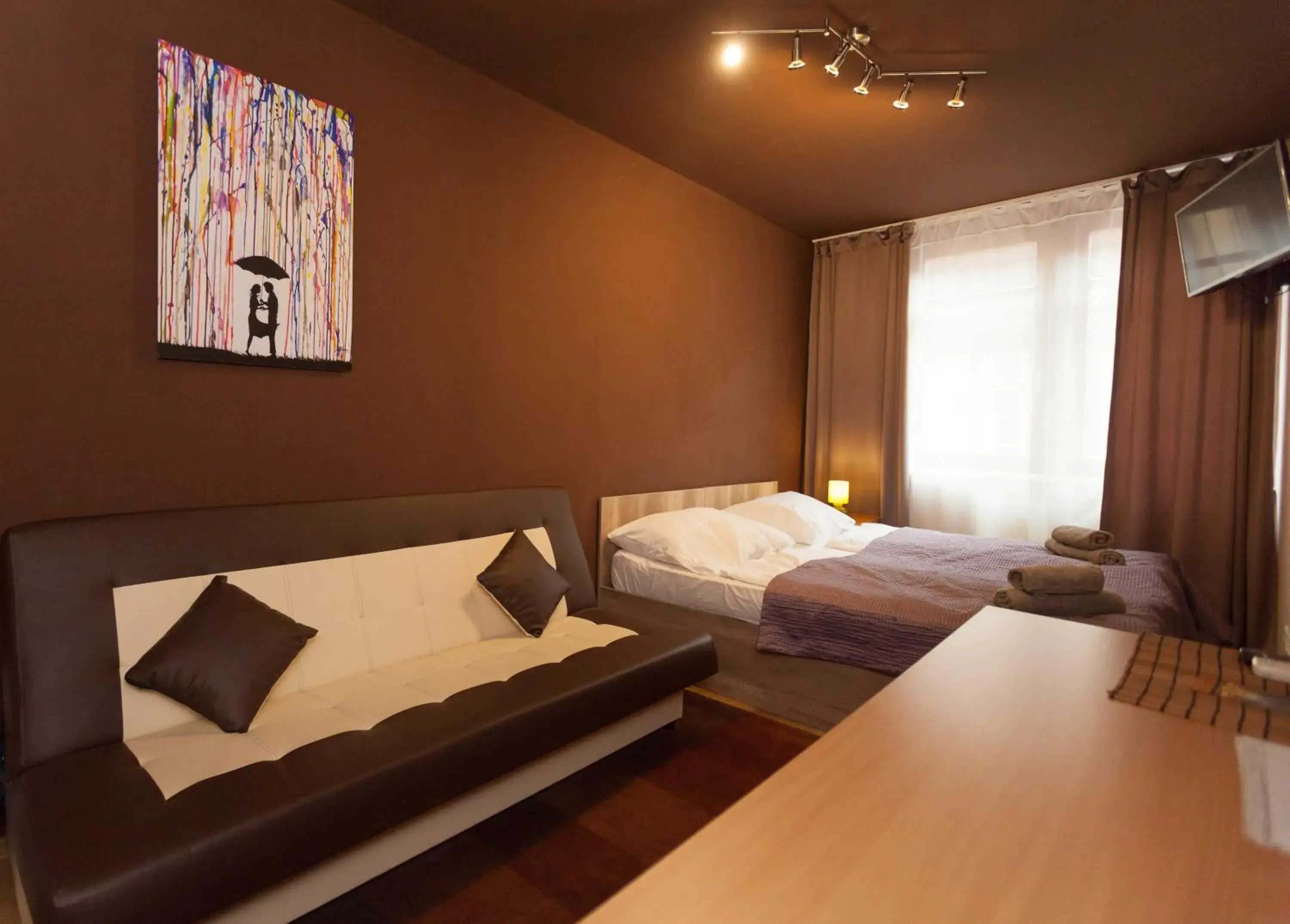 Deluxe Queen Room in AnVa House Deluxe Queen Room in AnVa House