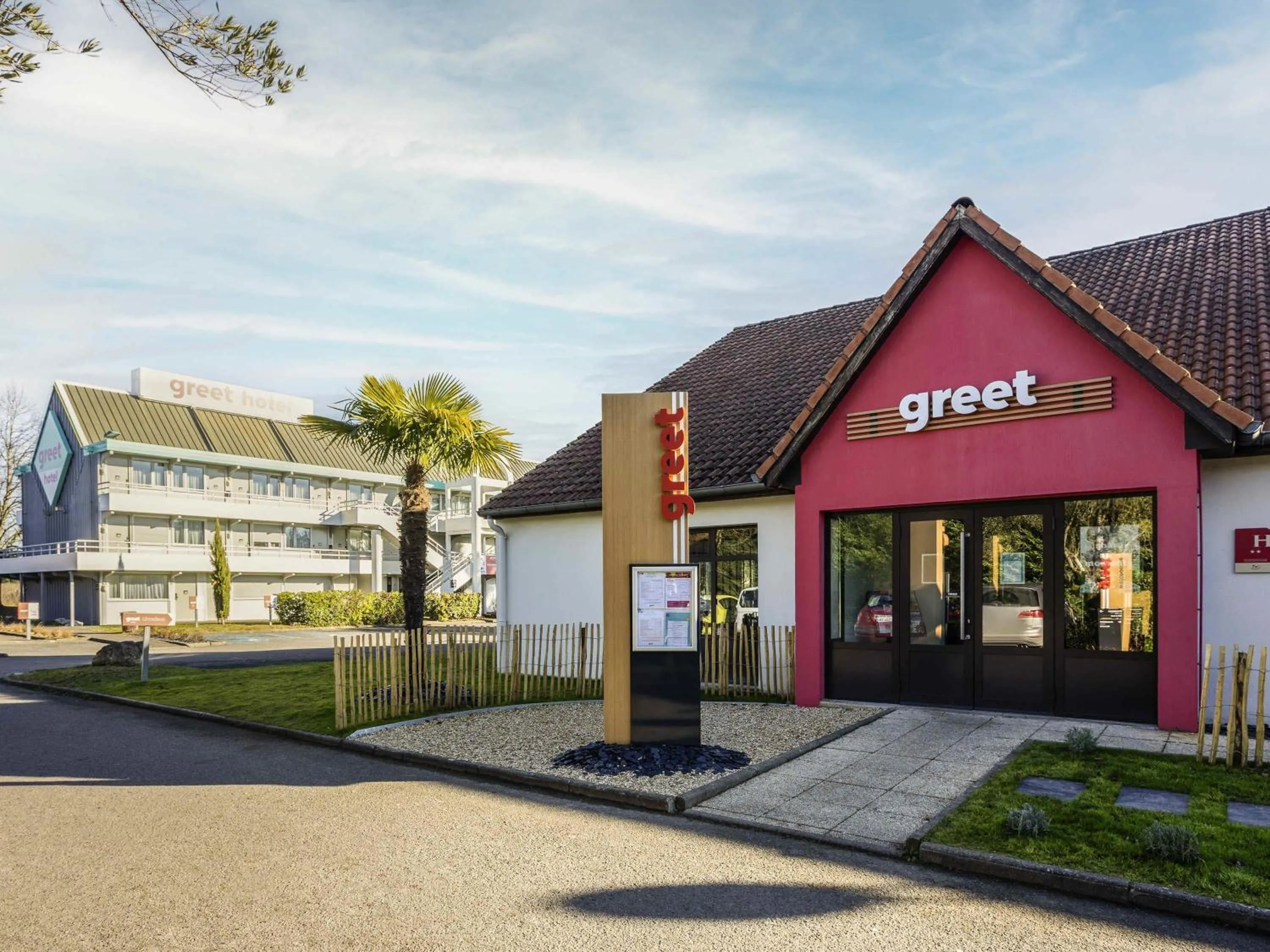Bedroom in greet hôtel Angoulême
