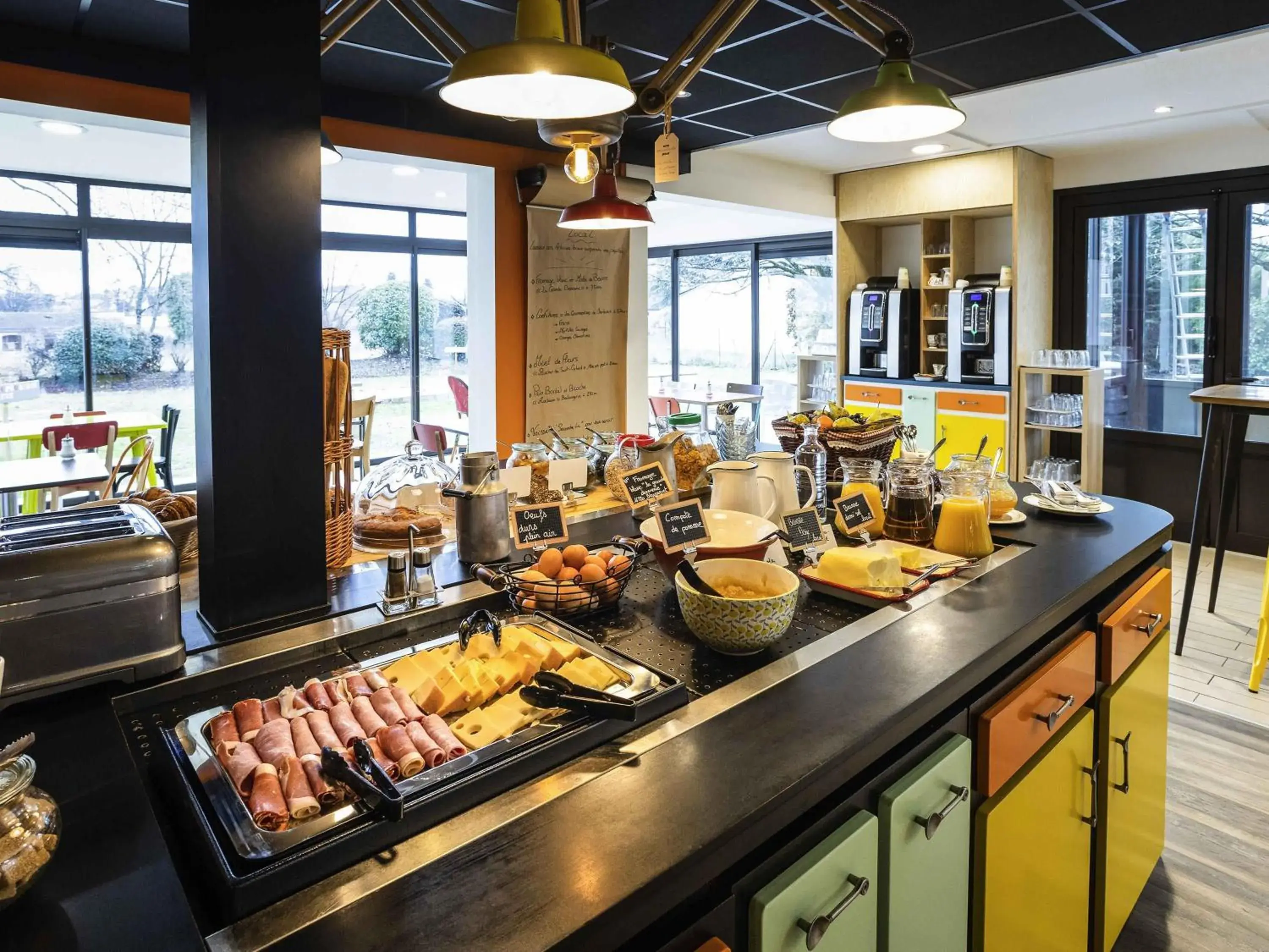 Breakfast in greet hôtel Angoulême Breakfast in greet hôtel Angoulême