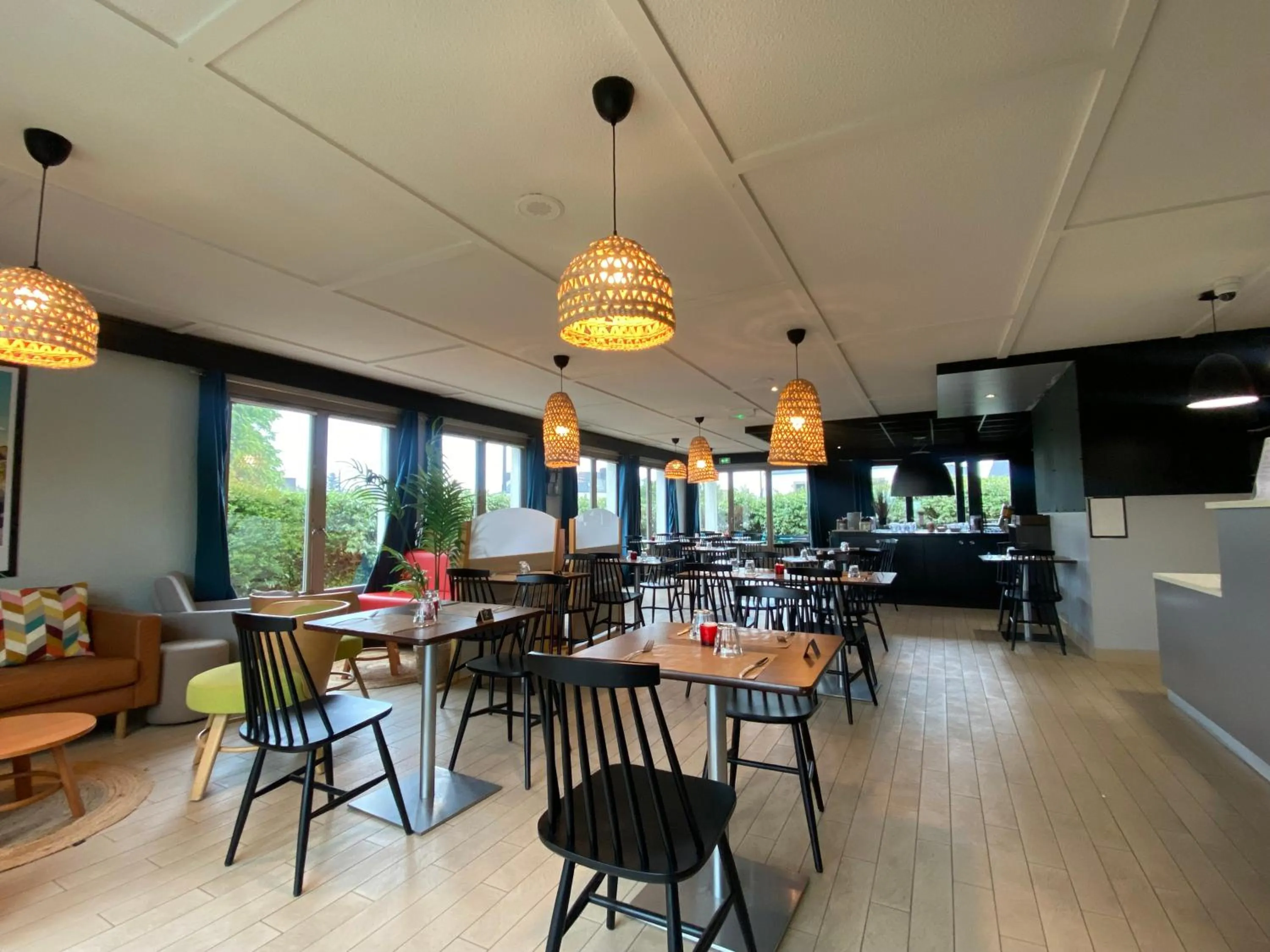 Restaurant/places to eat in Brit Hotel Quimper Sud