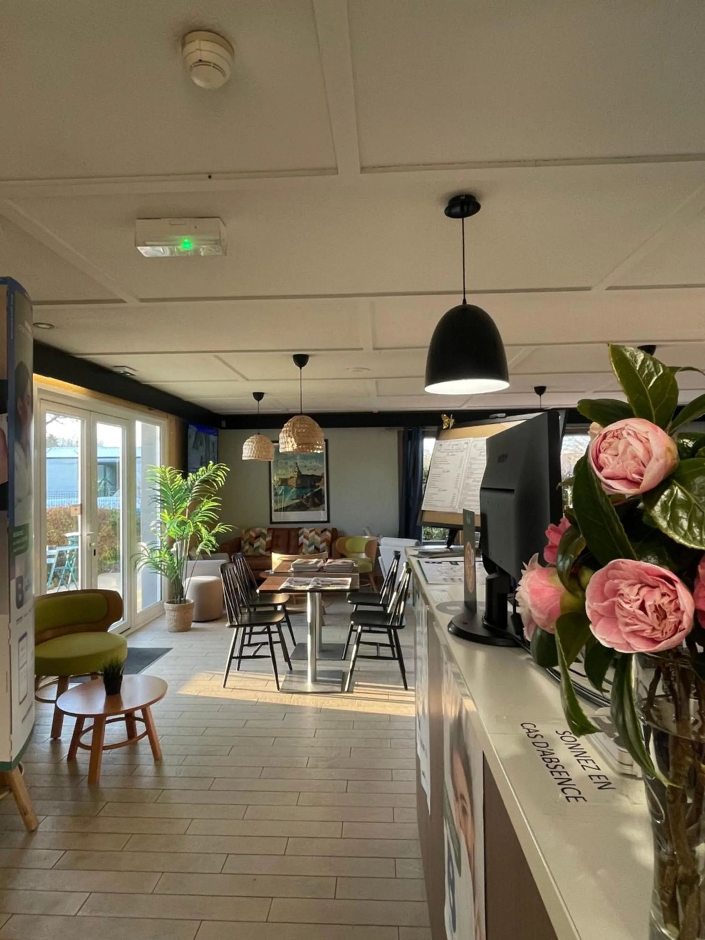 Living room in Brit Hotel Quimper Sud