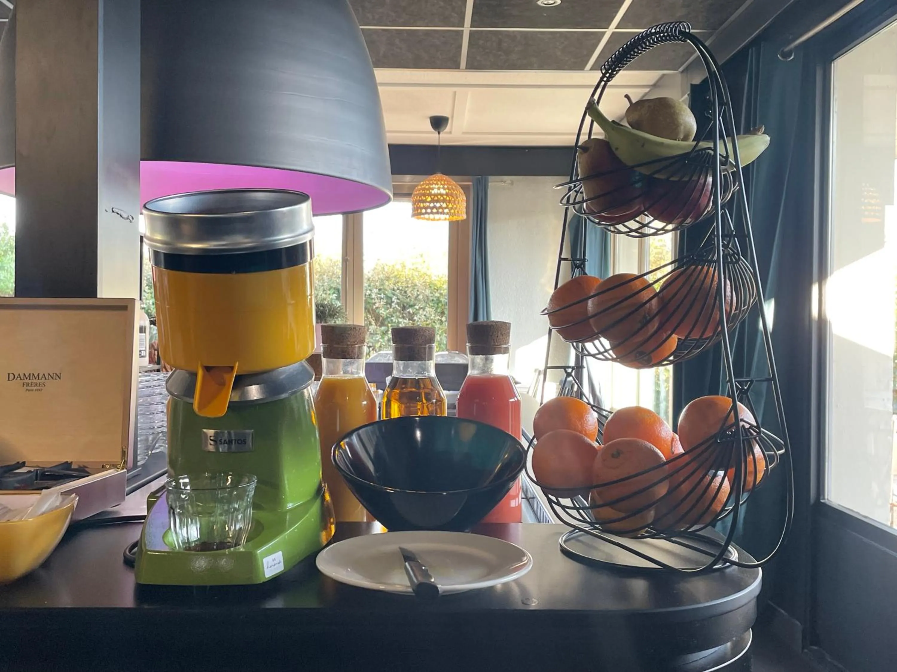 Food and drinks in Brit Hotel Quimper Sud