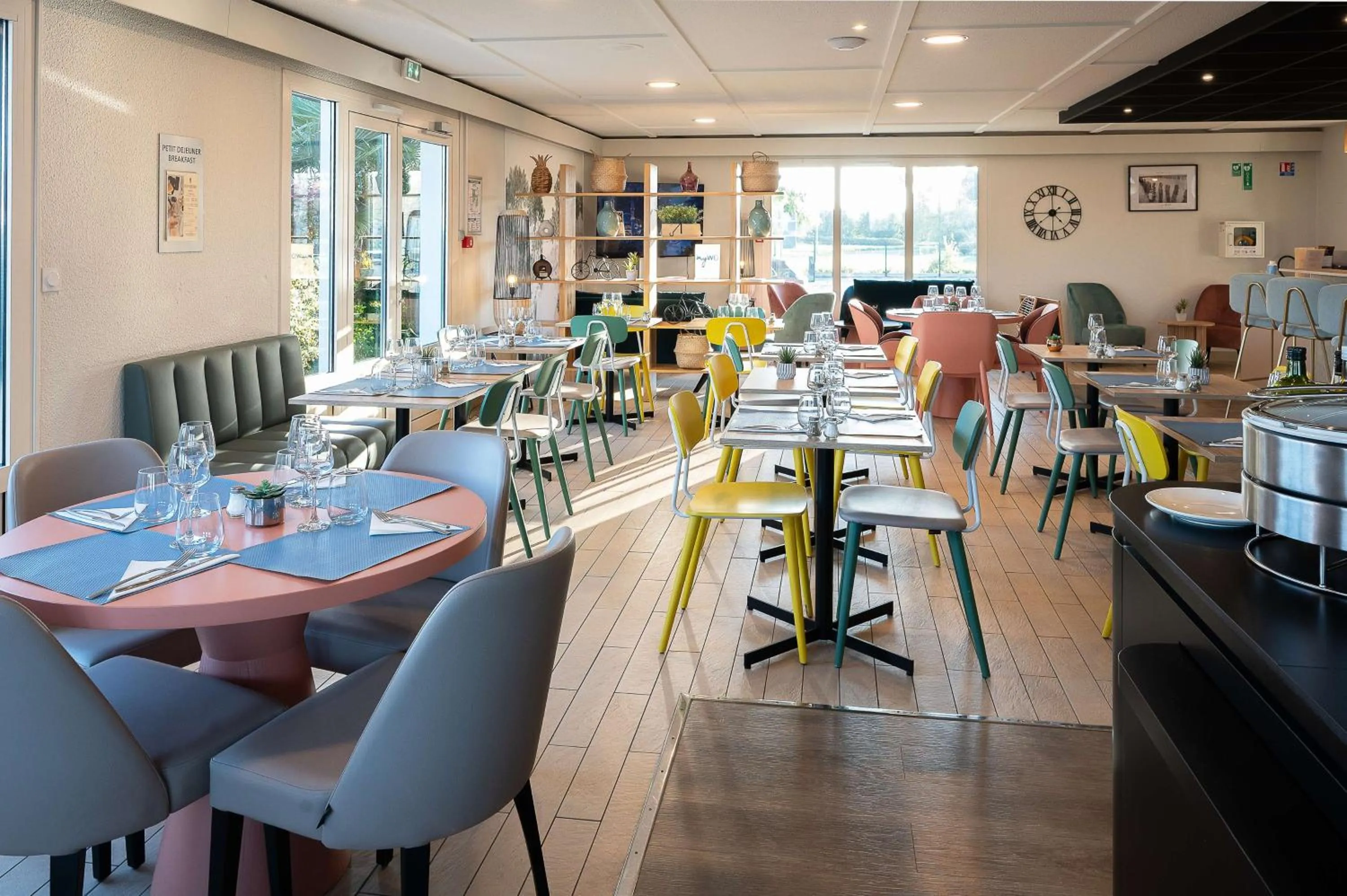 Restaurant/places to eat in Sure Hotel by Best Western Rochefort-sur-Mer