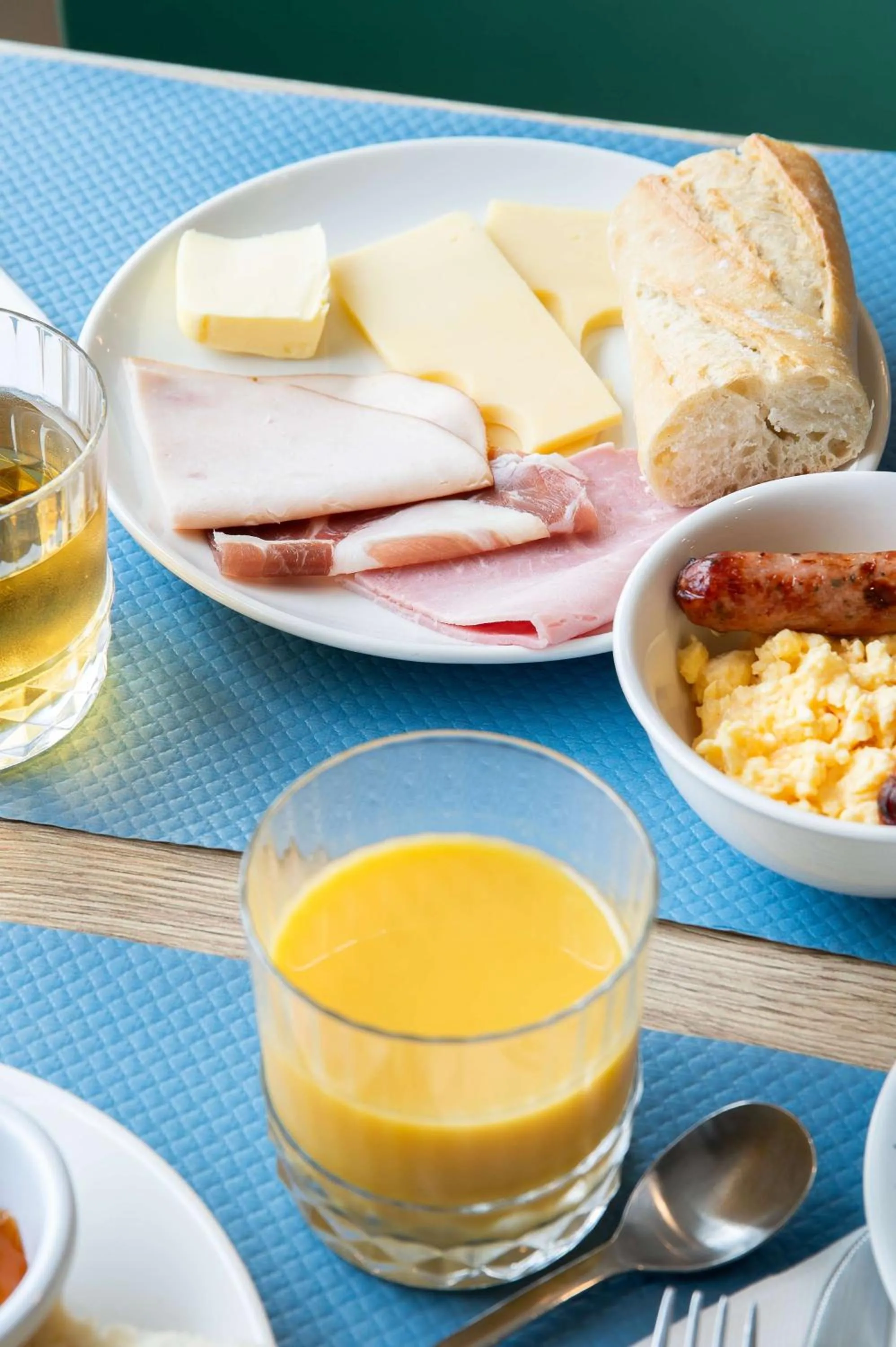 Breakfast in Sure Hotel by Best Western Rochefort-sur-Mer