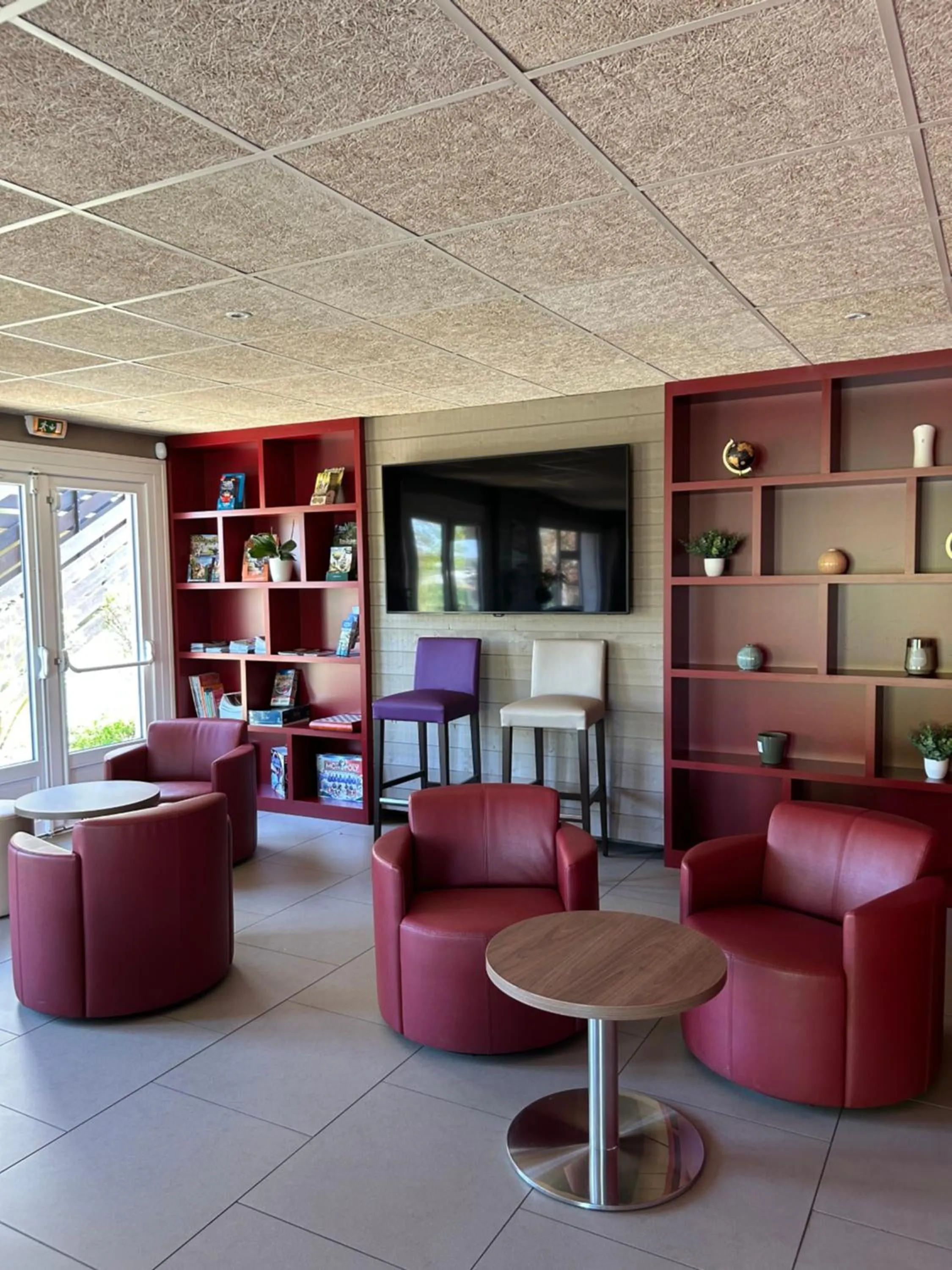 Living room in Campanile Sablé-Sur-Sarthe Vion