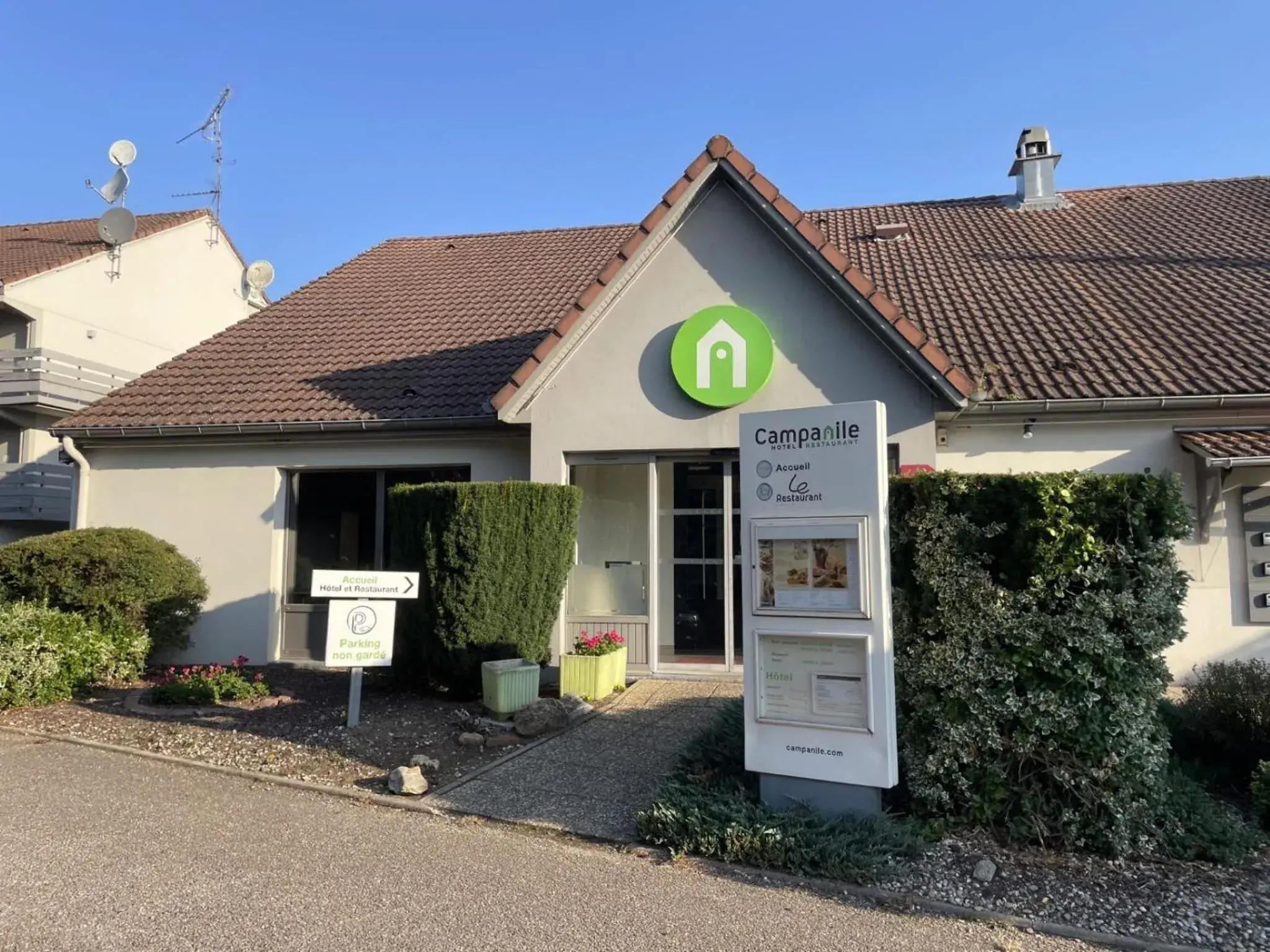 Property building in Campanile Saint-Avold Property building in Campanile Saint-Avold