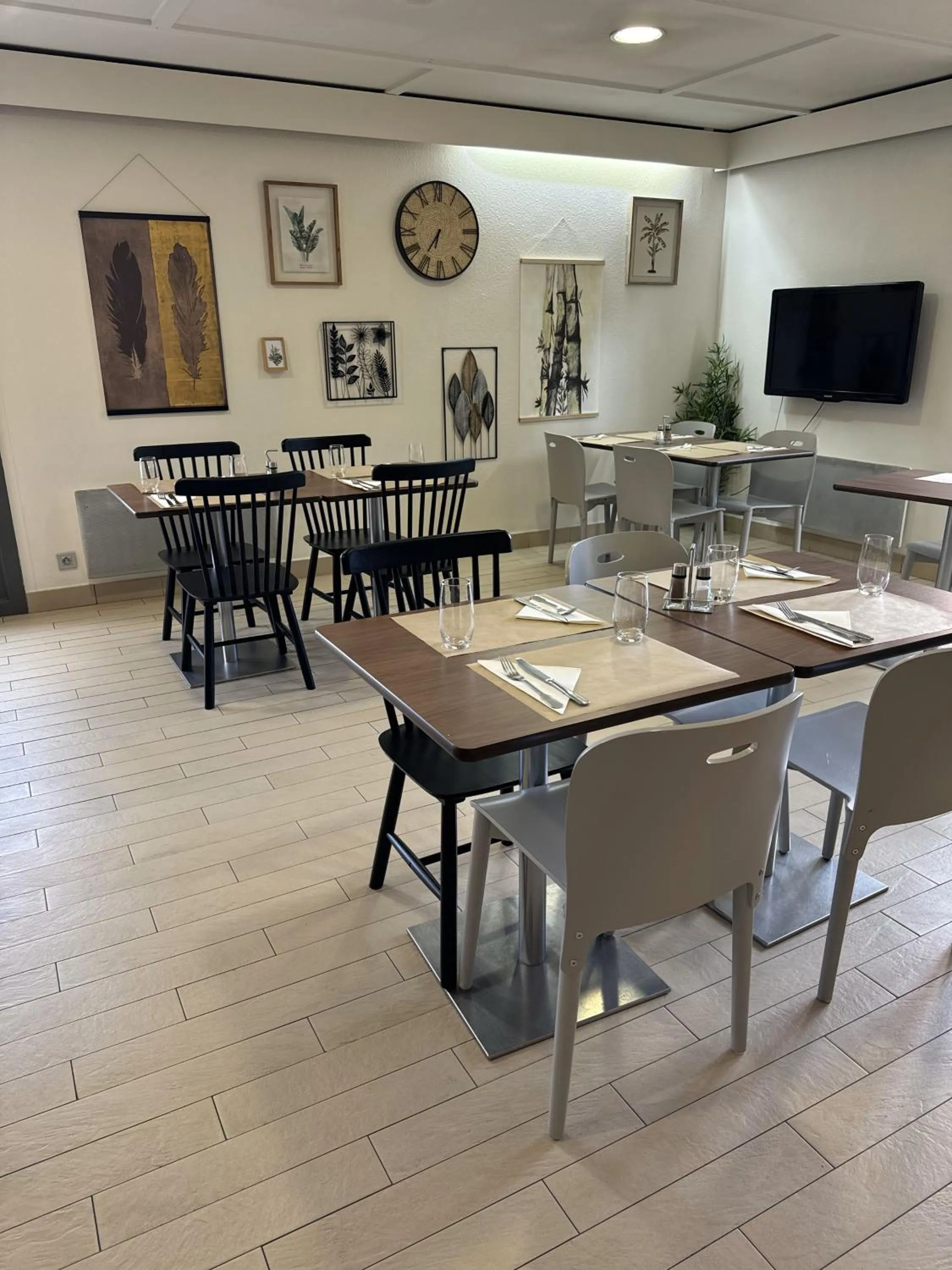 Restaurant/places to eat in Campanile Saint-Avold