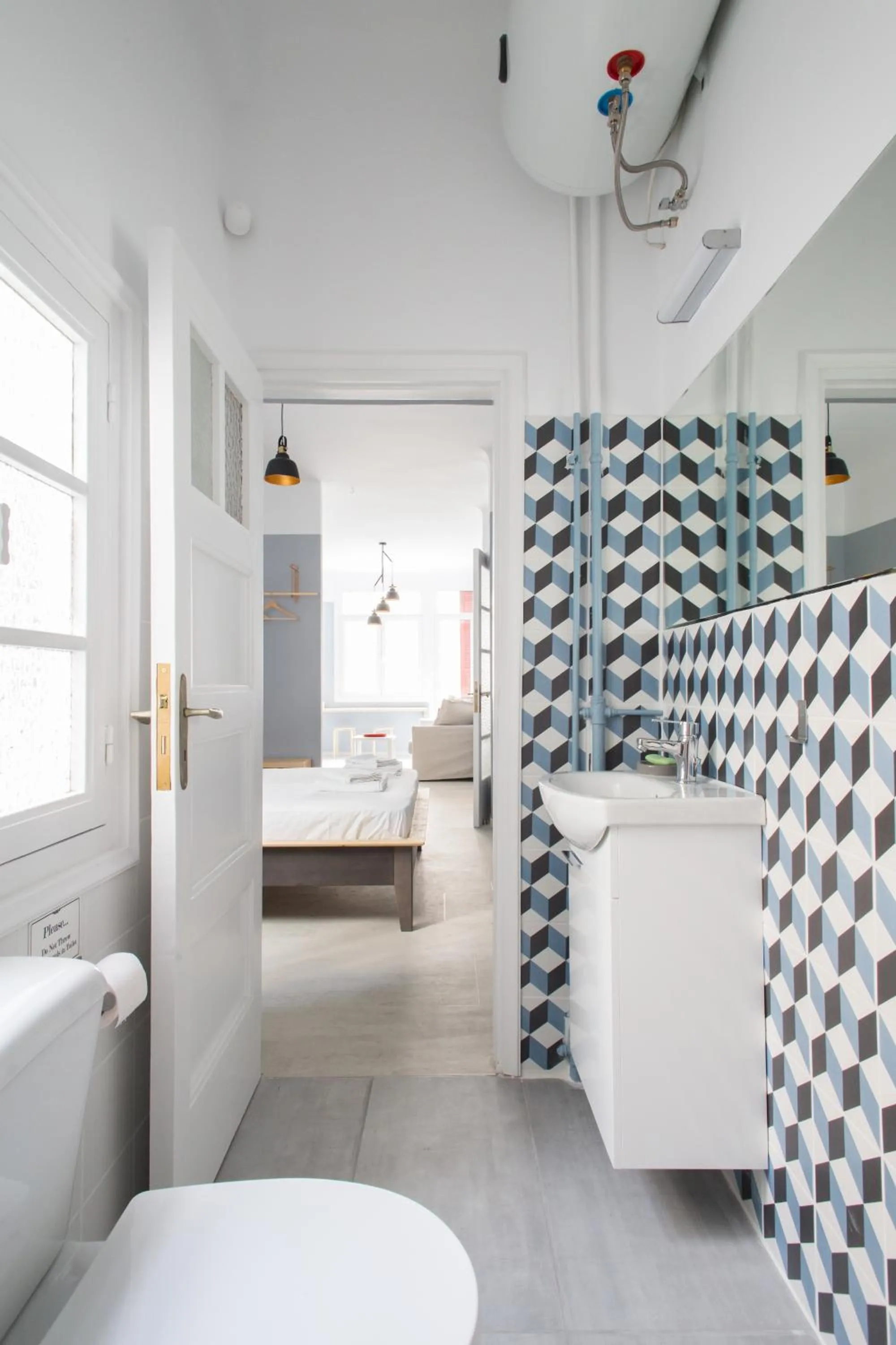 Bathroom in Karitsi Place