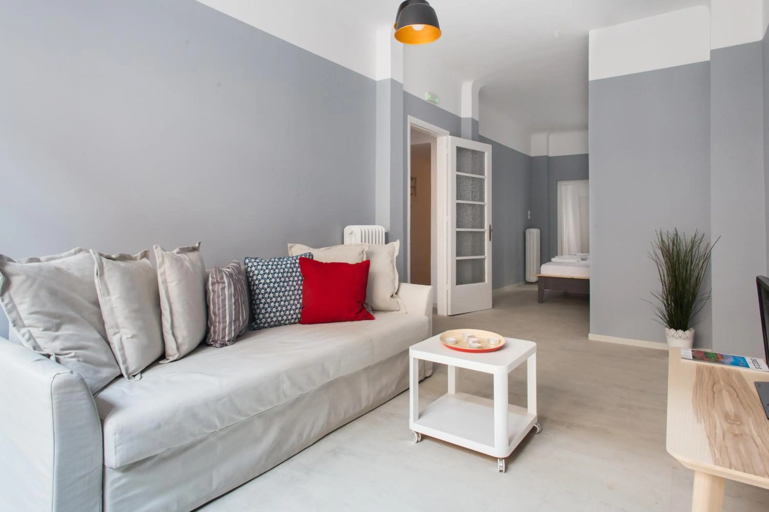 TV and multimedia in Karitsi Place