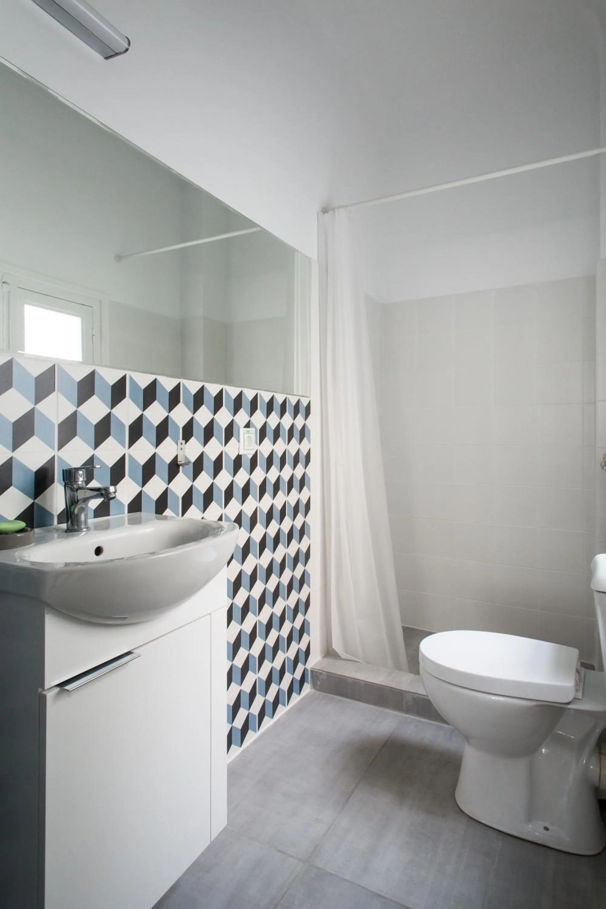 Toilet in Karitsi Place