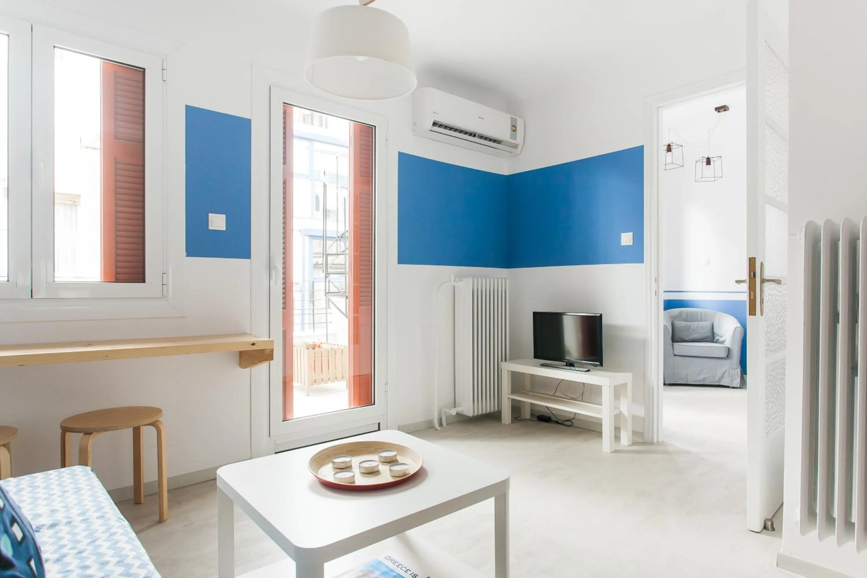 TV and multimedia in Karitsi Place