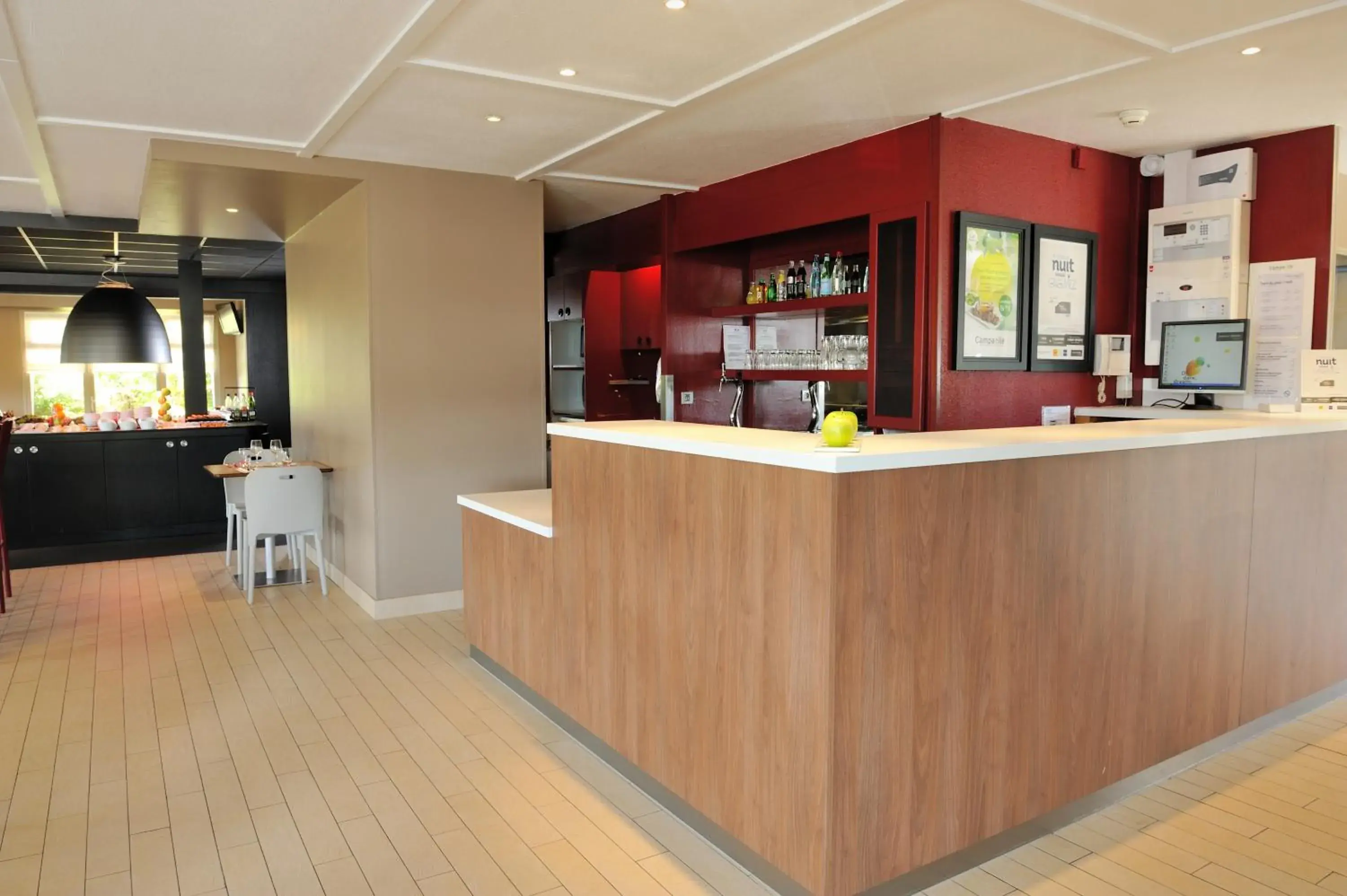 Lobby or reception in Campanile Saint-Etienne Est- Saint-Chamond Lobby or reception in Campanile Saint-Etienne Est- Saint-Chamond