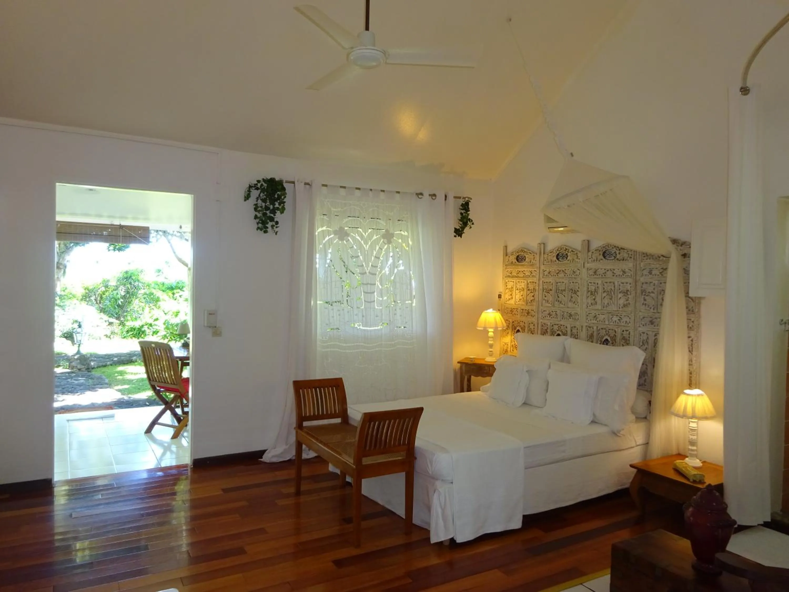 Bedroom, Bed in Senteur Vanille