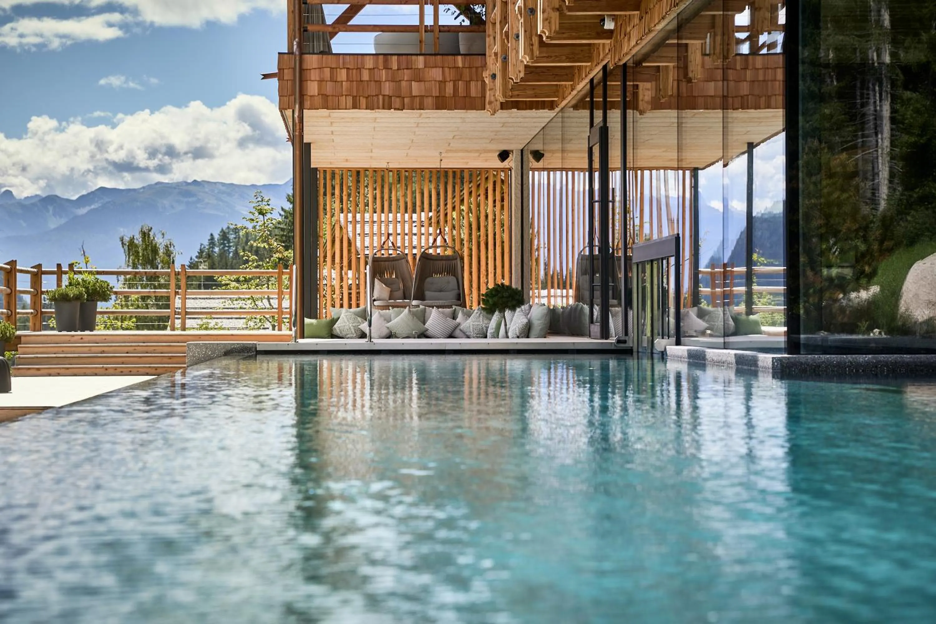 Swimming pool in Valsegg Chalets Südtirol - luxury and private hideaway