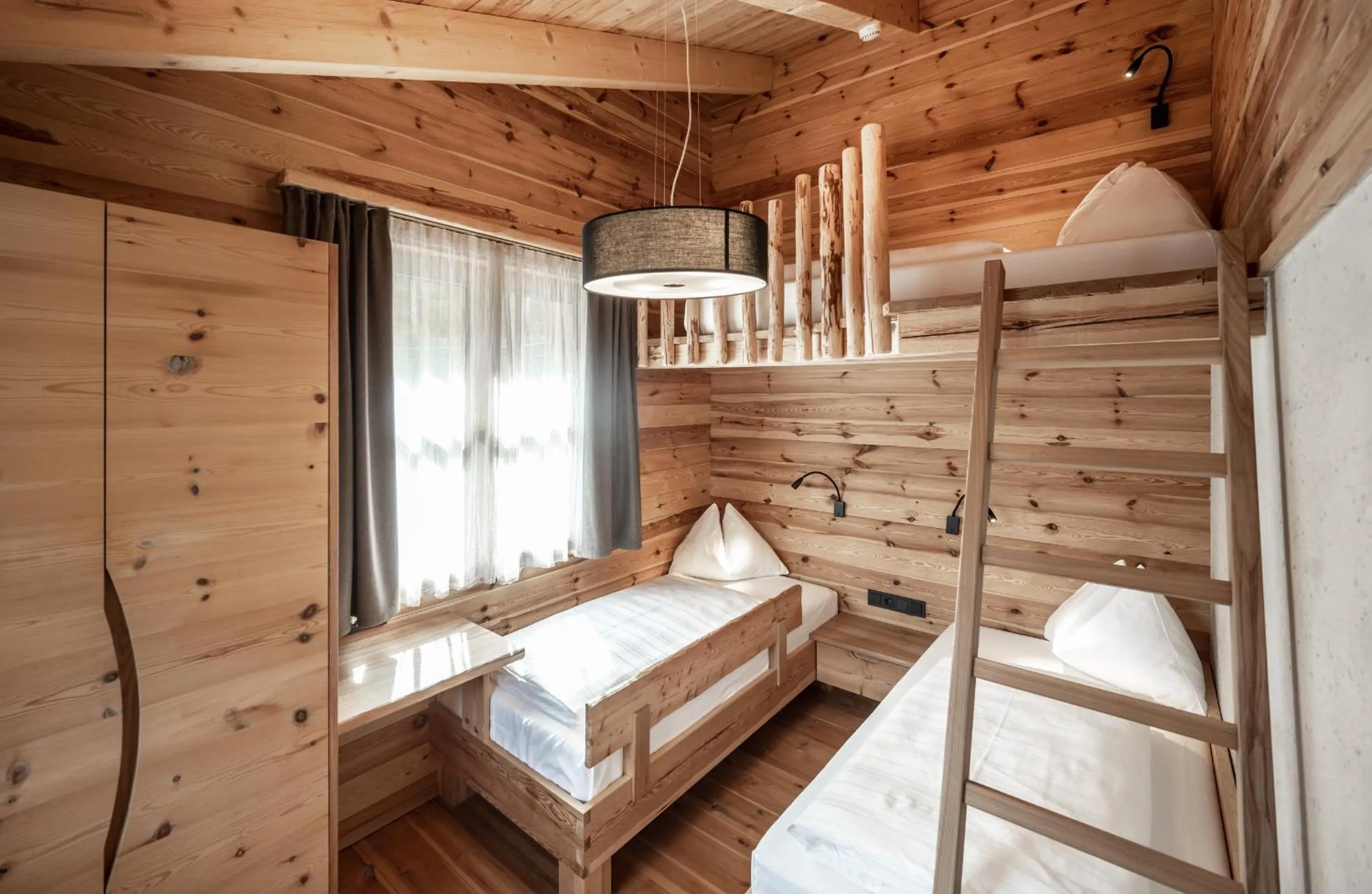 Bed in Valsegg Chalets Südtirol - luxury and private hideaway