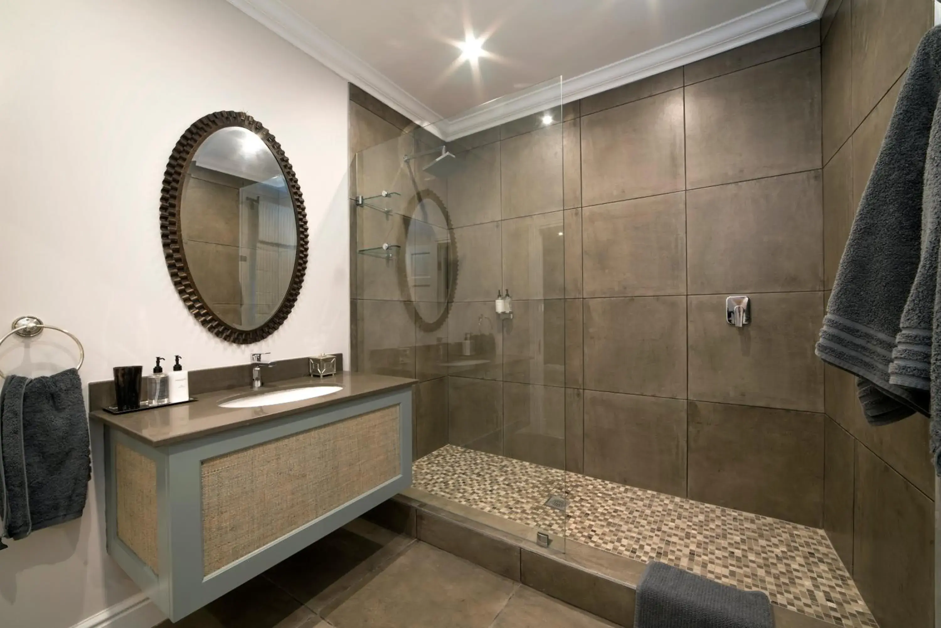 Standard King Room - single occupancy in The Milner by The Oyster Collection Standard King Room - single occupancy in The Milner by The Oyster Collection