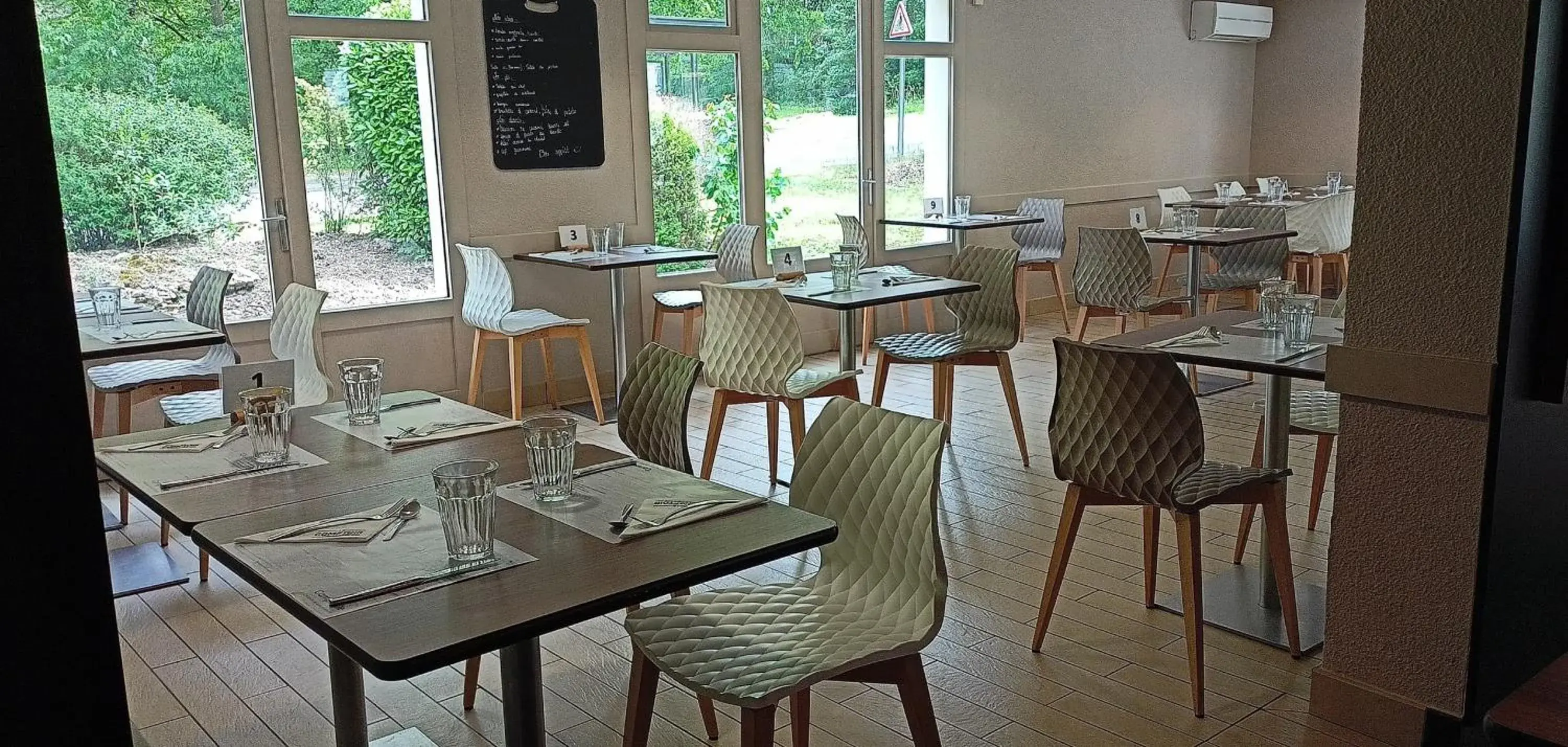 Restaurant/places to eat in Campanile Tours Sud ~ Joué-Les-Tours Restaurant/places to eat in Campanile Tours Sud ~ Joué-Les-Tours