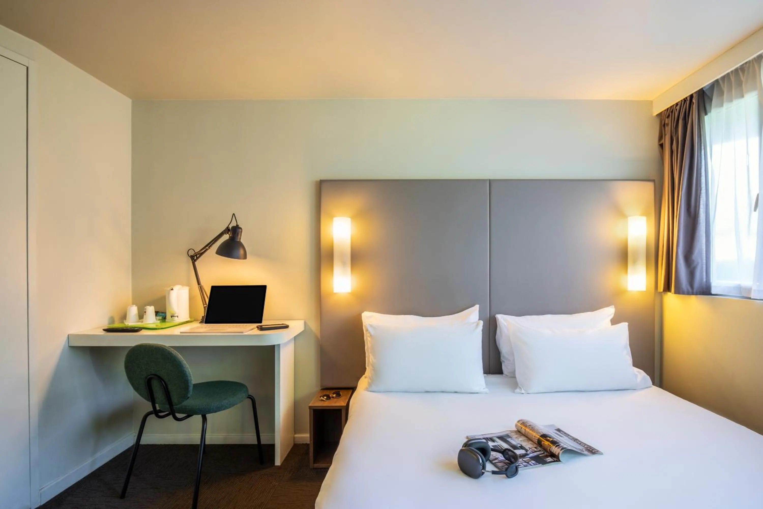 Bed in Campanile Vichy - Bellerive