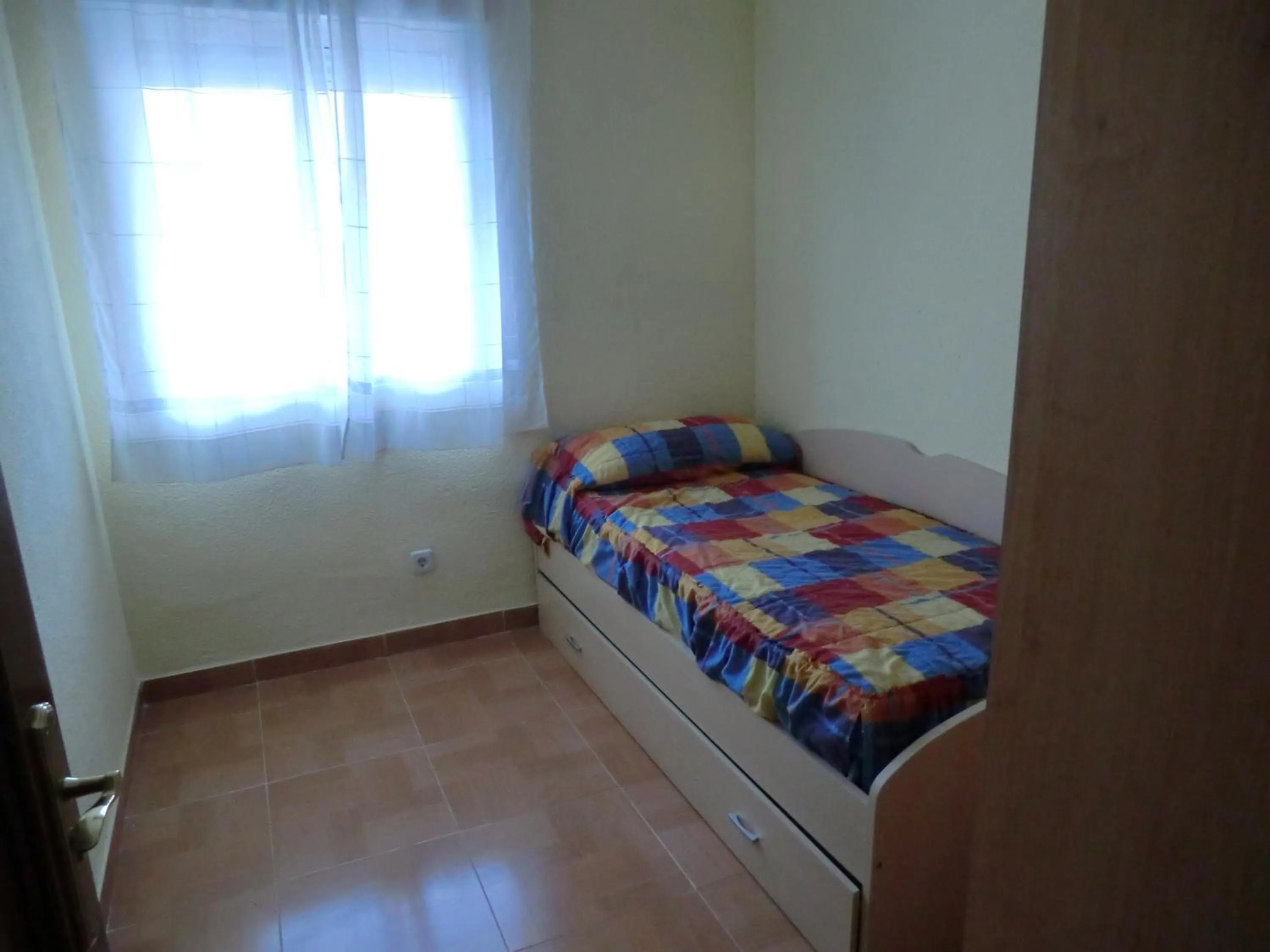 Bedroom, Bed in Apartamento Huelin