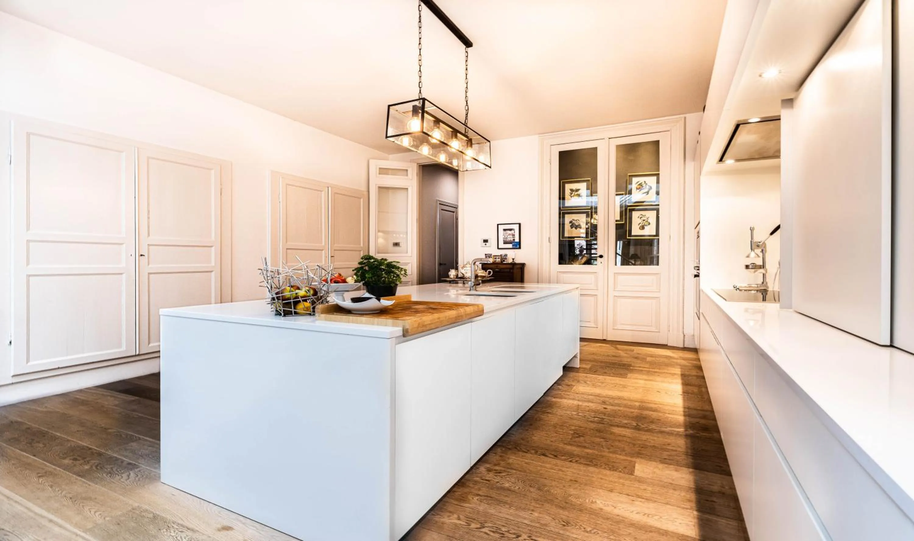 Communal kitchen in Maison Amodio Boutique B&B adults only