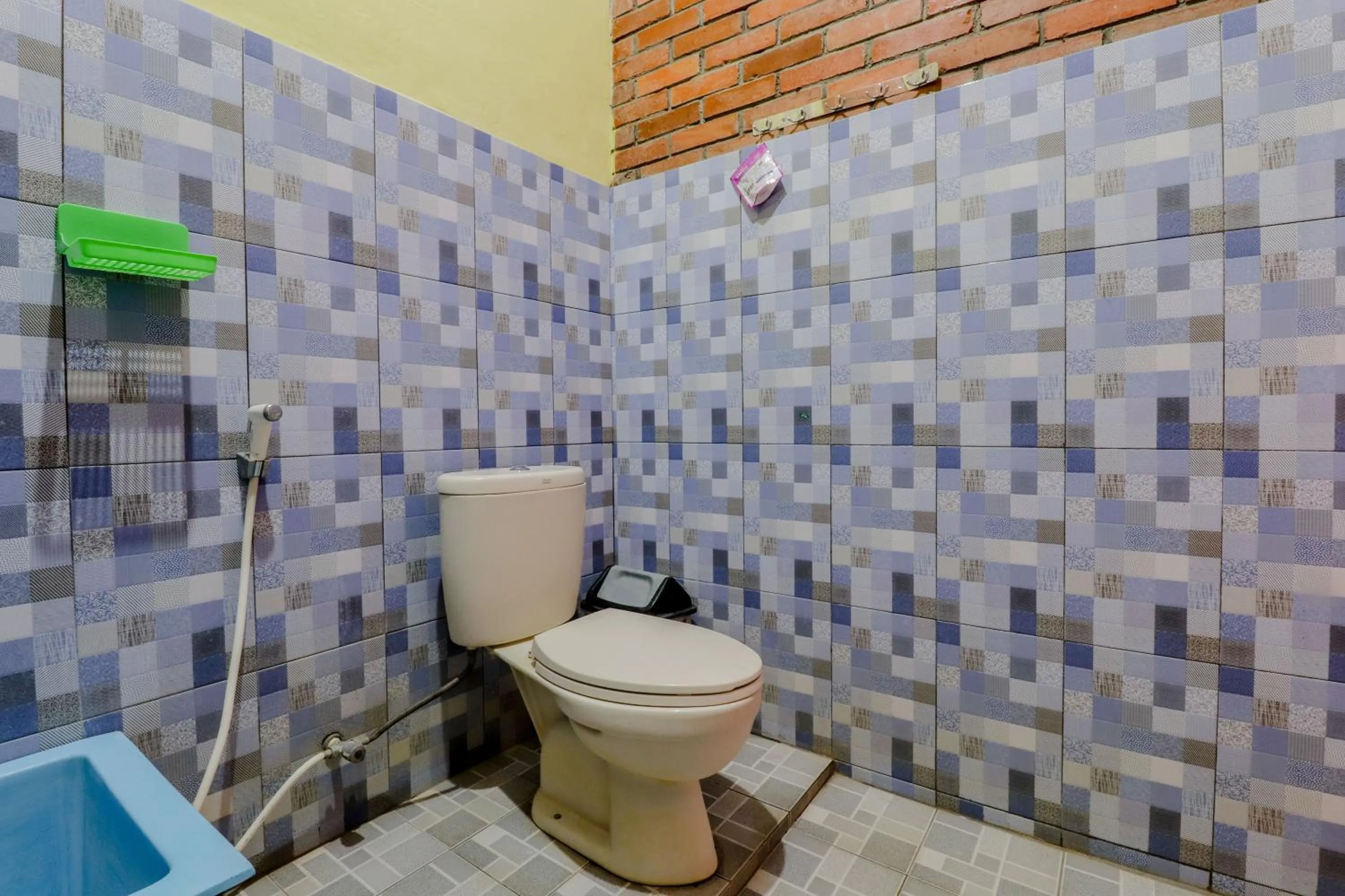 Toilet in Penginapan Barokah