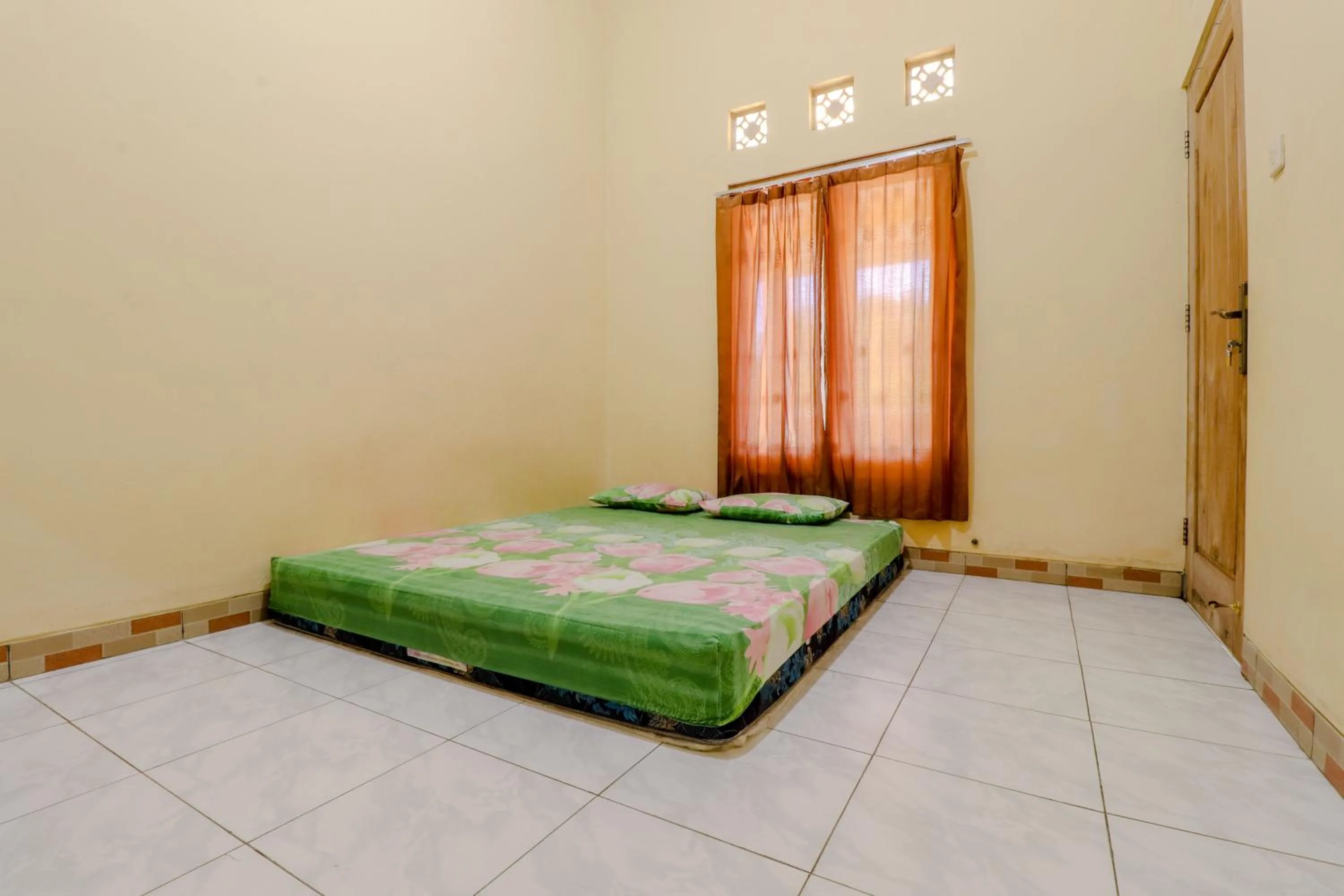 Bedroom, Bed in Penginapan Barokah