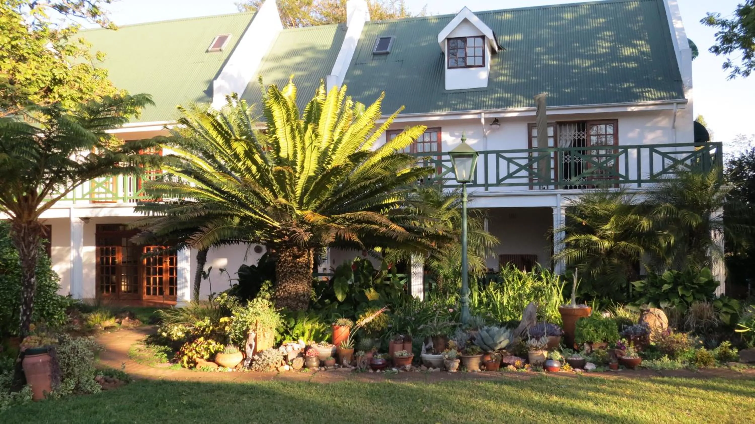 Facade/entrance in Cuckoos Nest Guest House