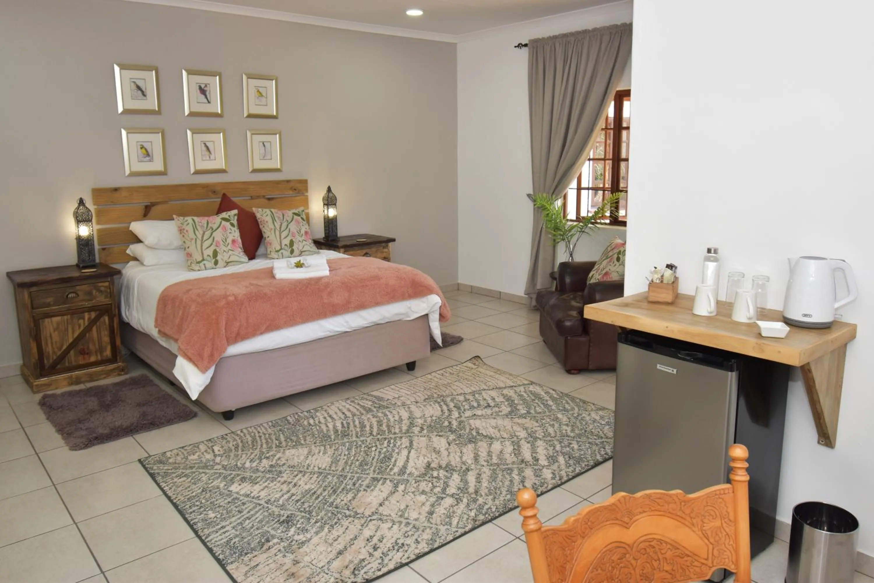 Bed in Cuckoos Nest Guest House