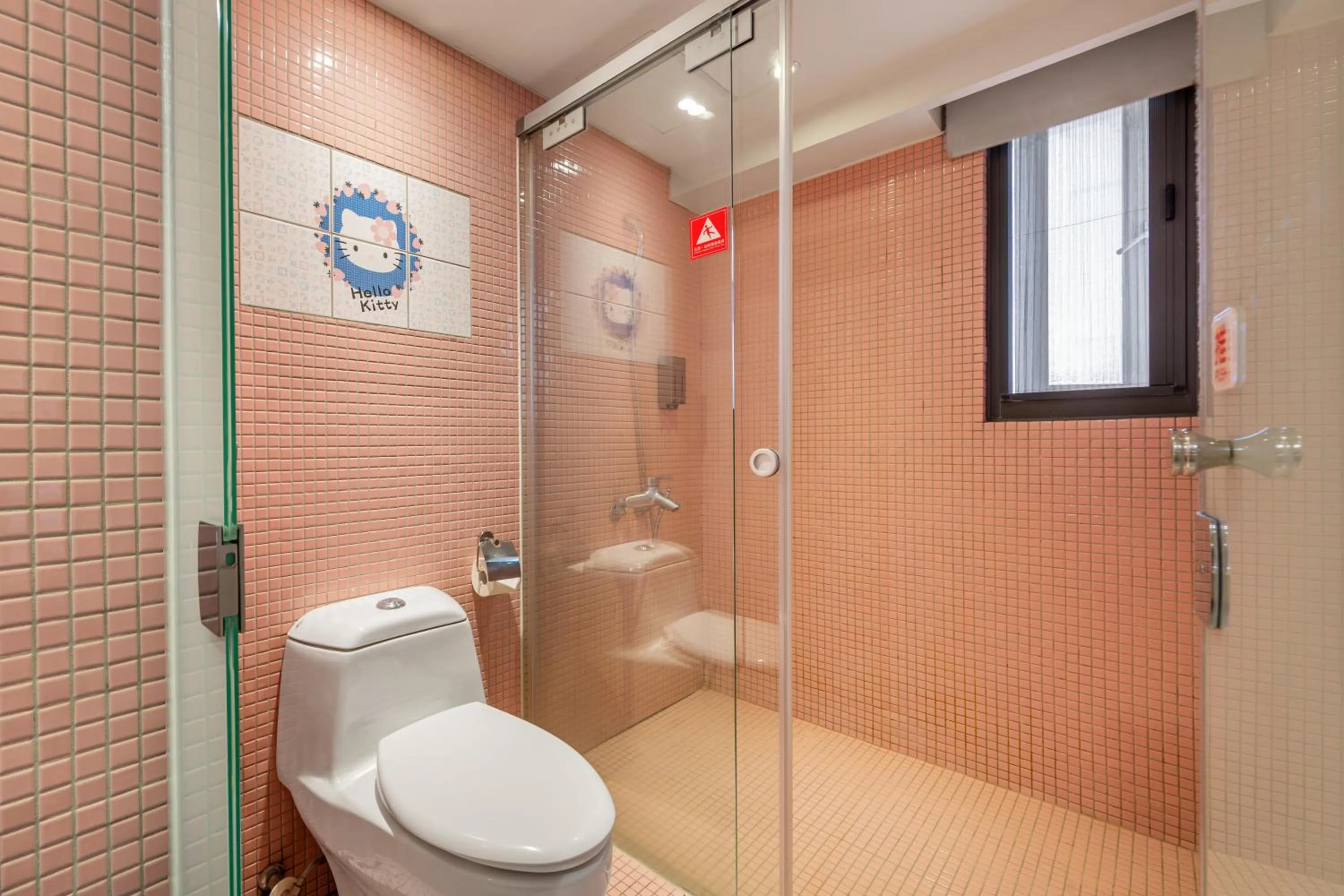 Shower in CHECK inn Taichung Wenxin Zhongqing