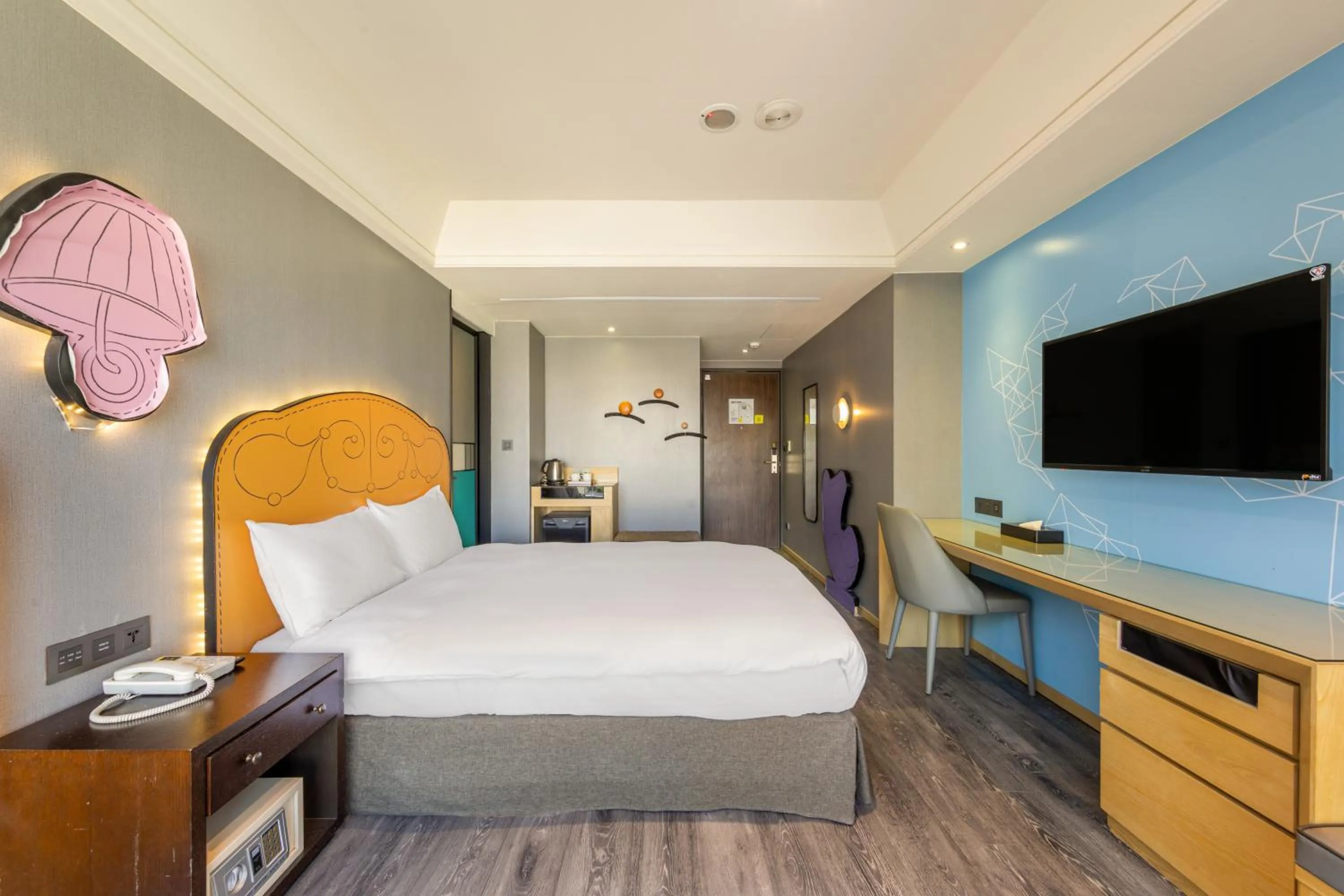 Bed in CHECK inn Taichung Wenxin Zhongqing