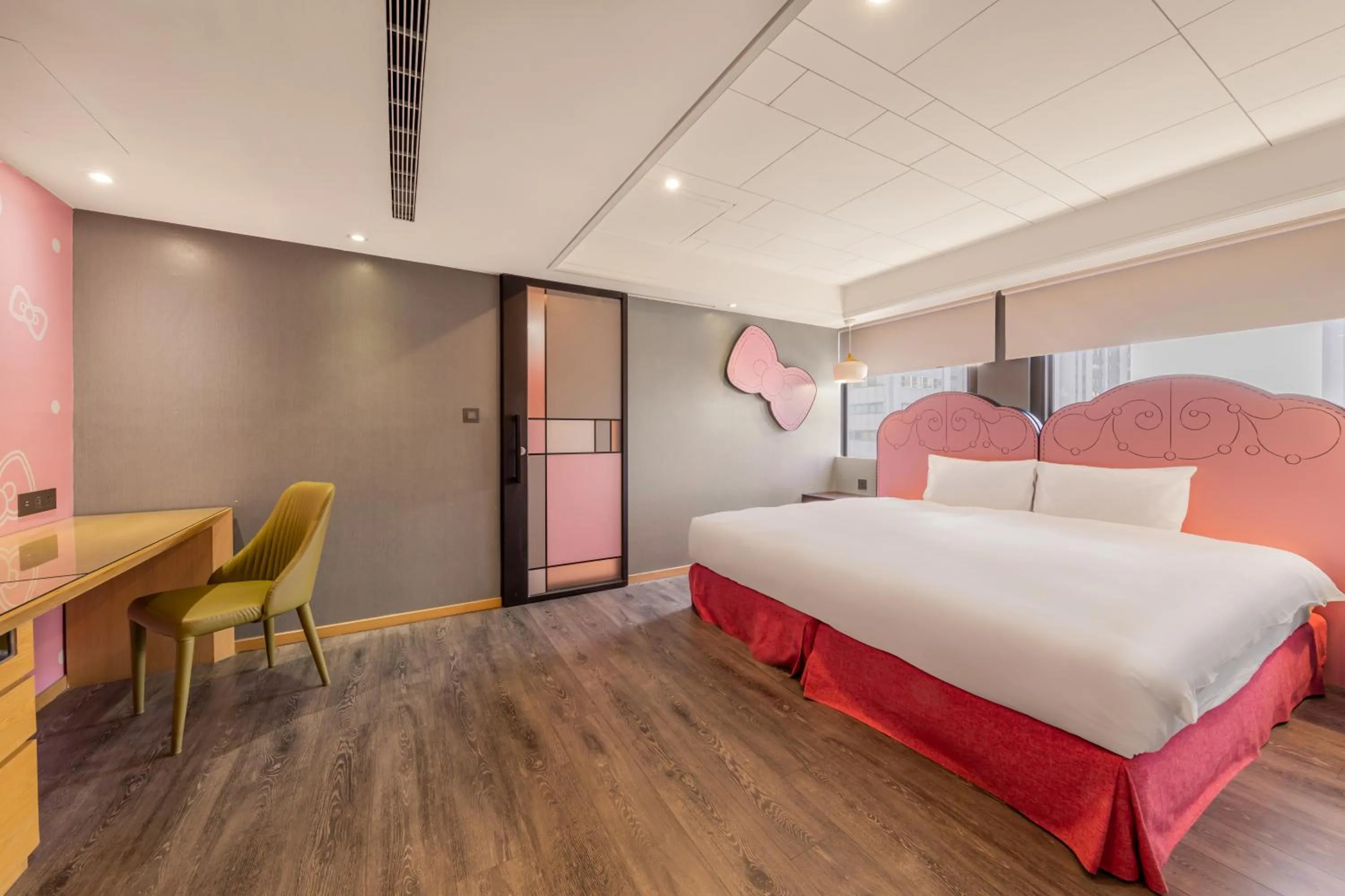 Bed in CHECK inn Taichung Wenxin Zhongqing