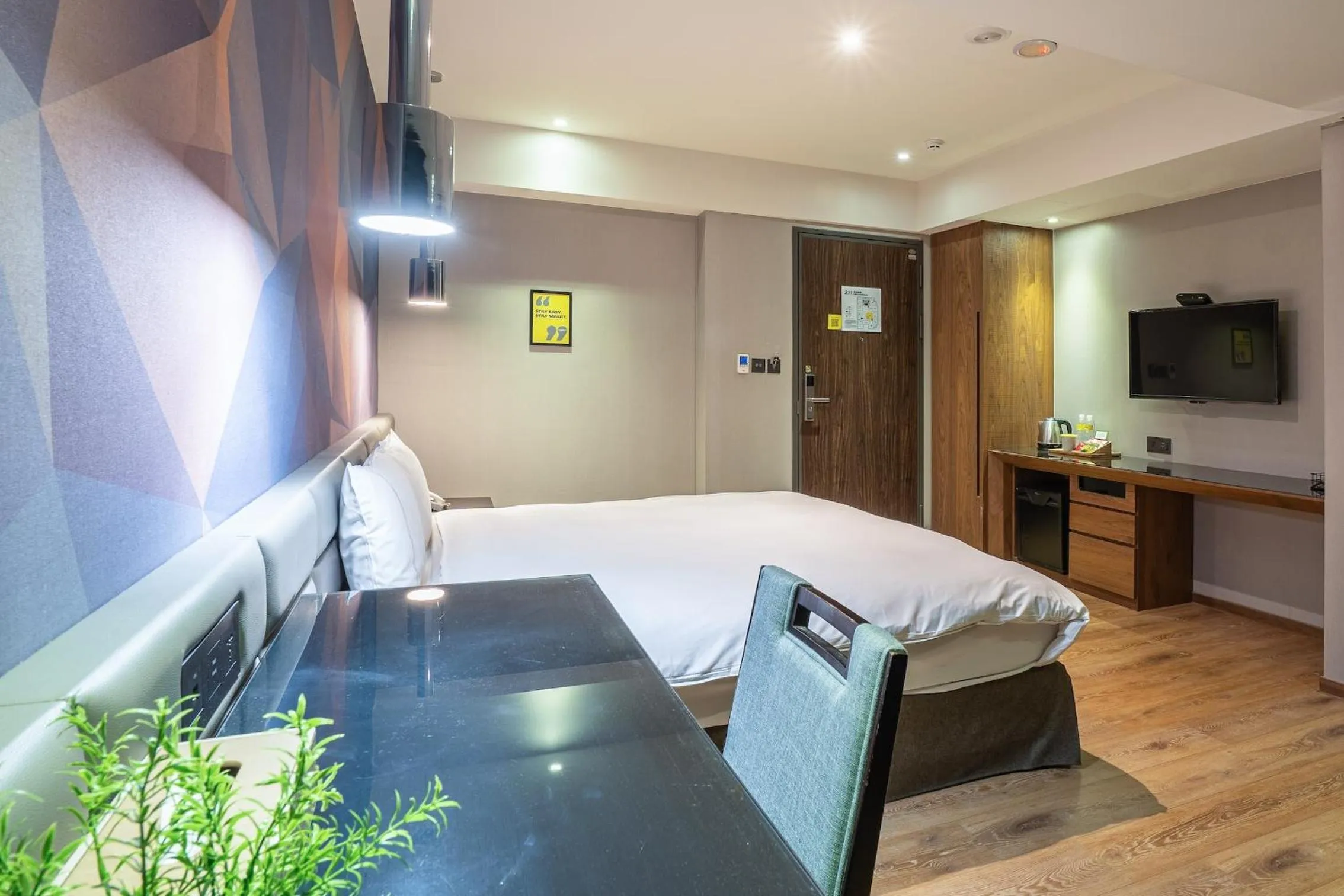 Bed in CHECK inn Taichung Wenxin Zhongqing