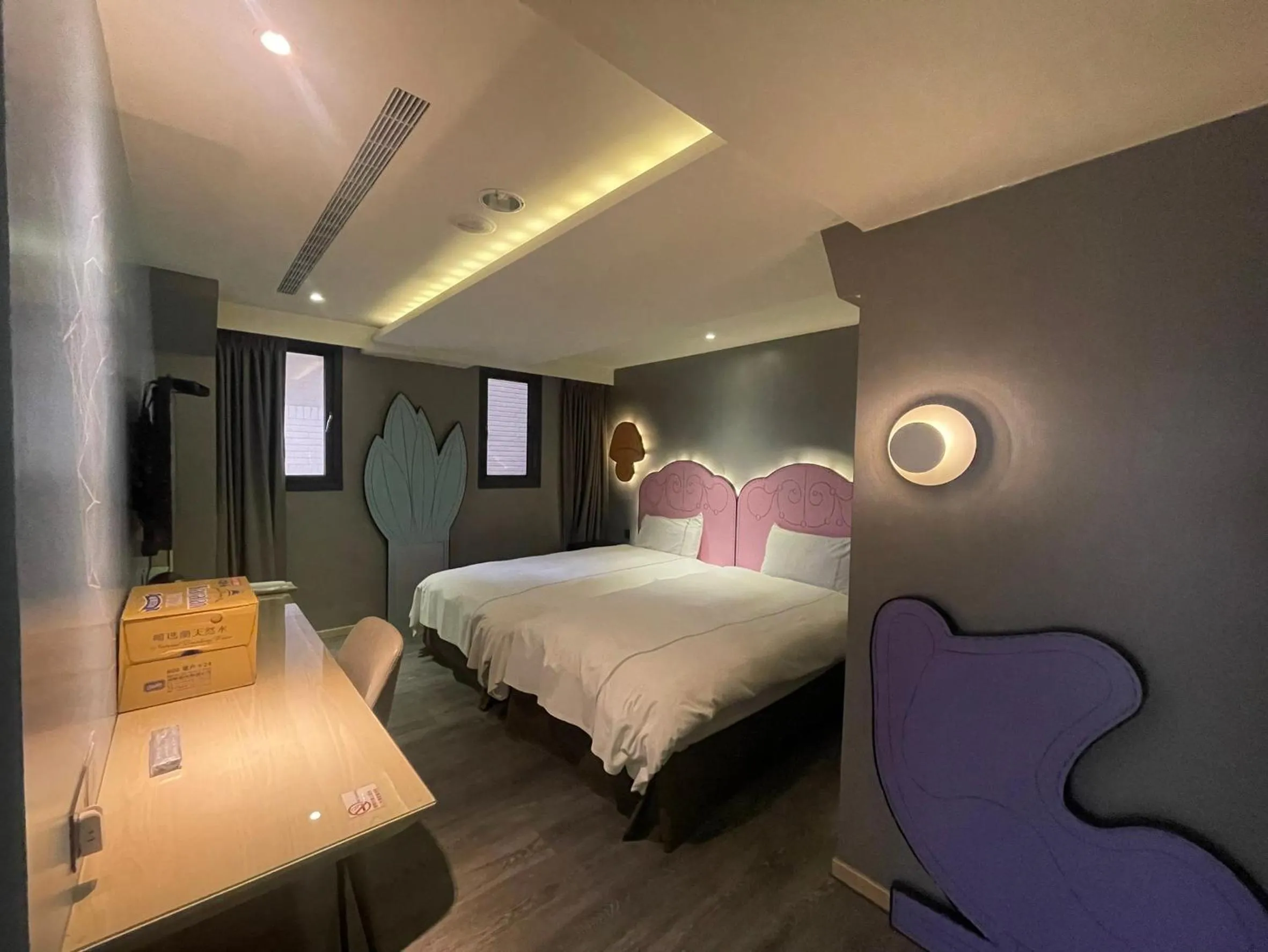 Photo of the whole room, Bed in CHECK inn Taichung Wenxin Zhongqing