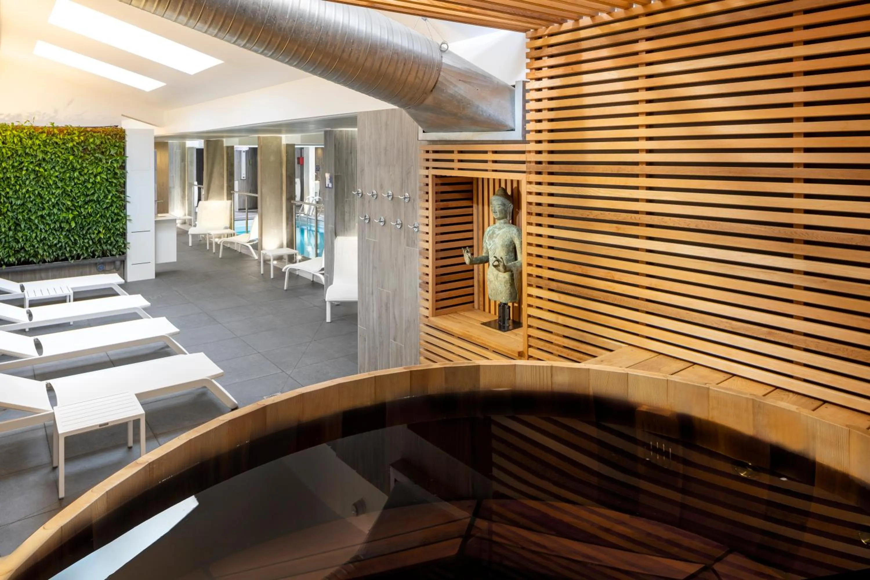 Hot Tub in Terre de Provence Hôtel & Spa