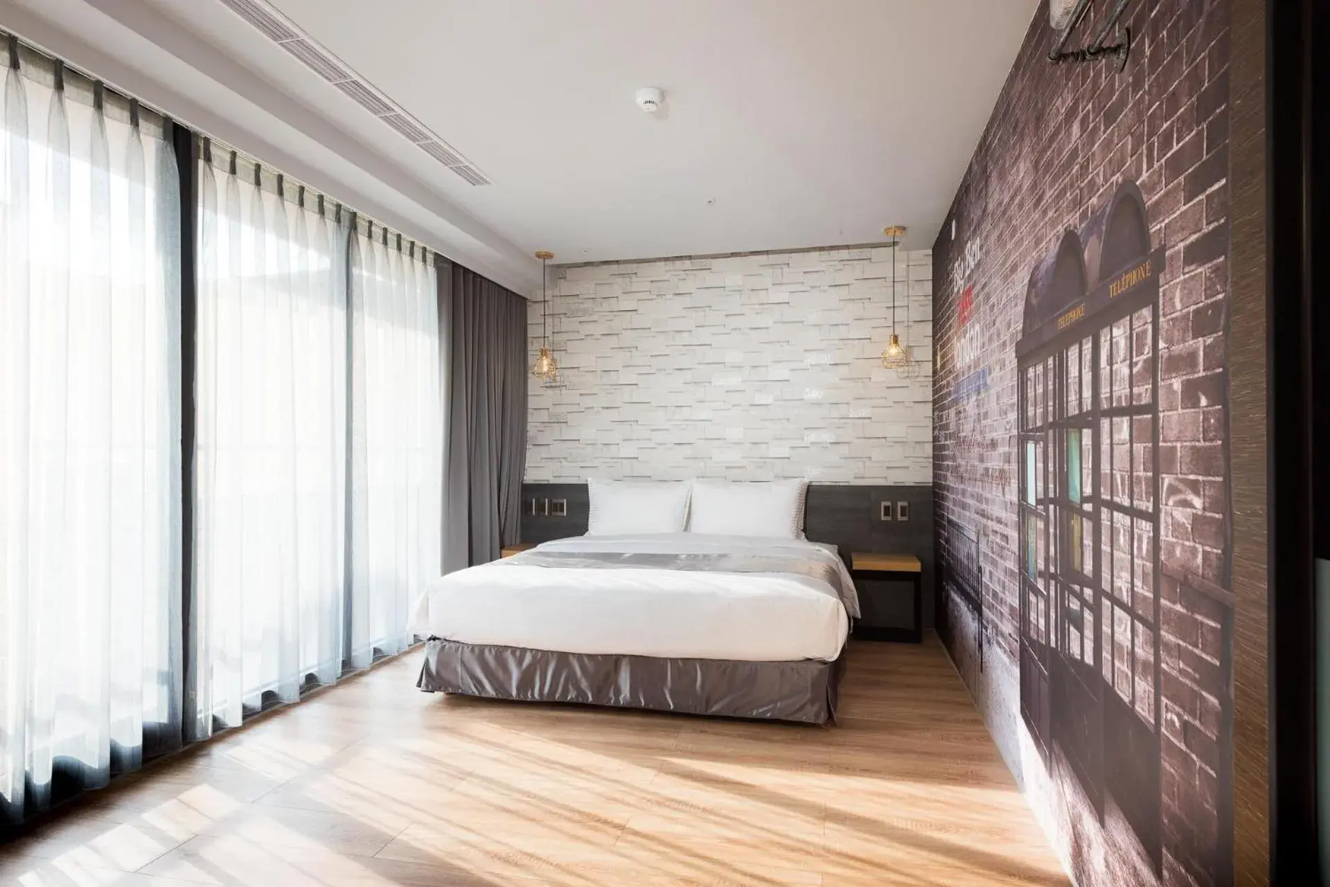 Photo of the whole room, Bed in Sunrise Hotel Photo of the whole room, Bed in Sunrise Hotel