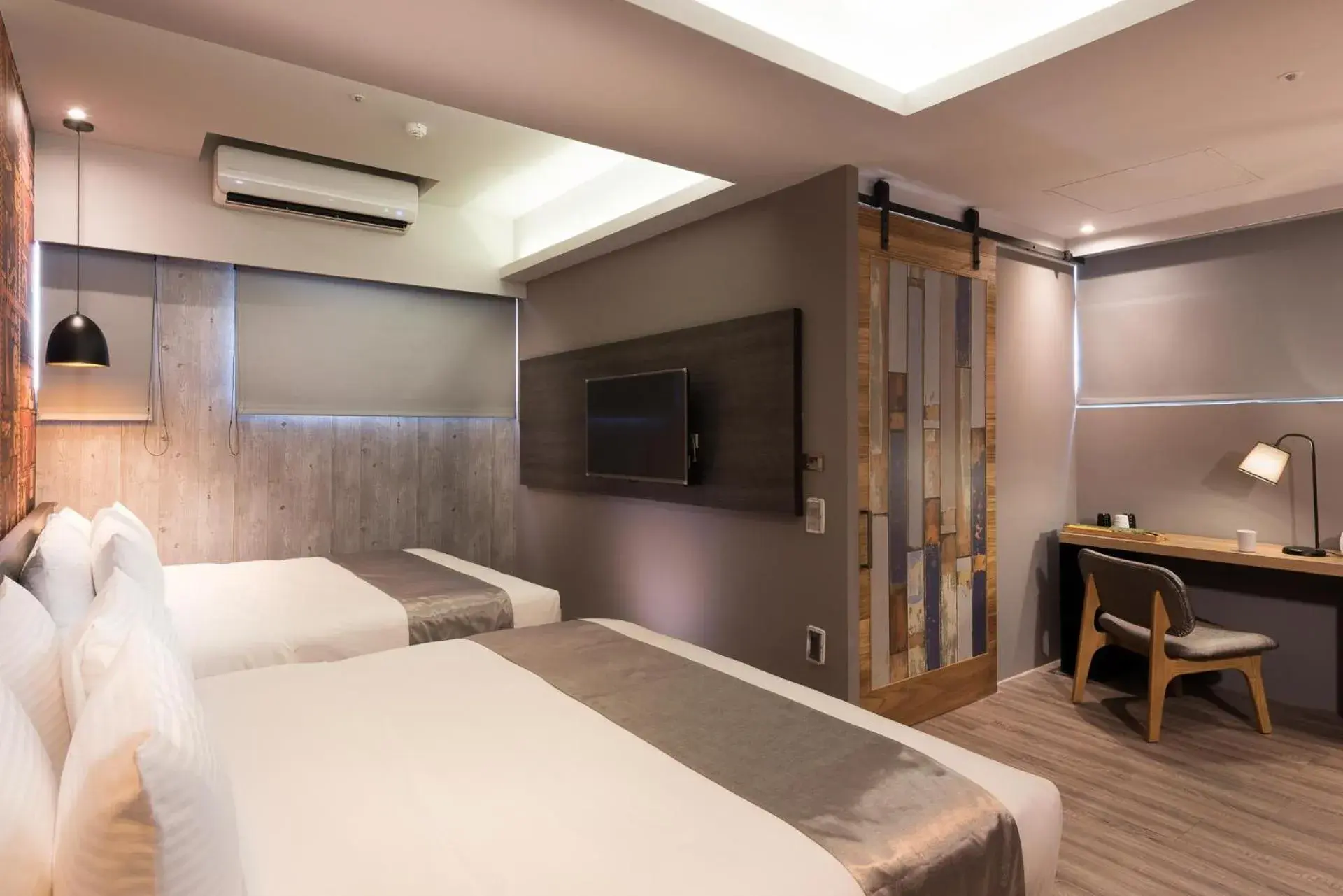 Bed in Sunrise Hotel Bed in Sunrise Hotel