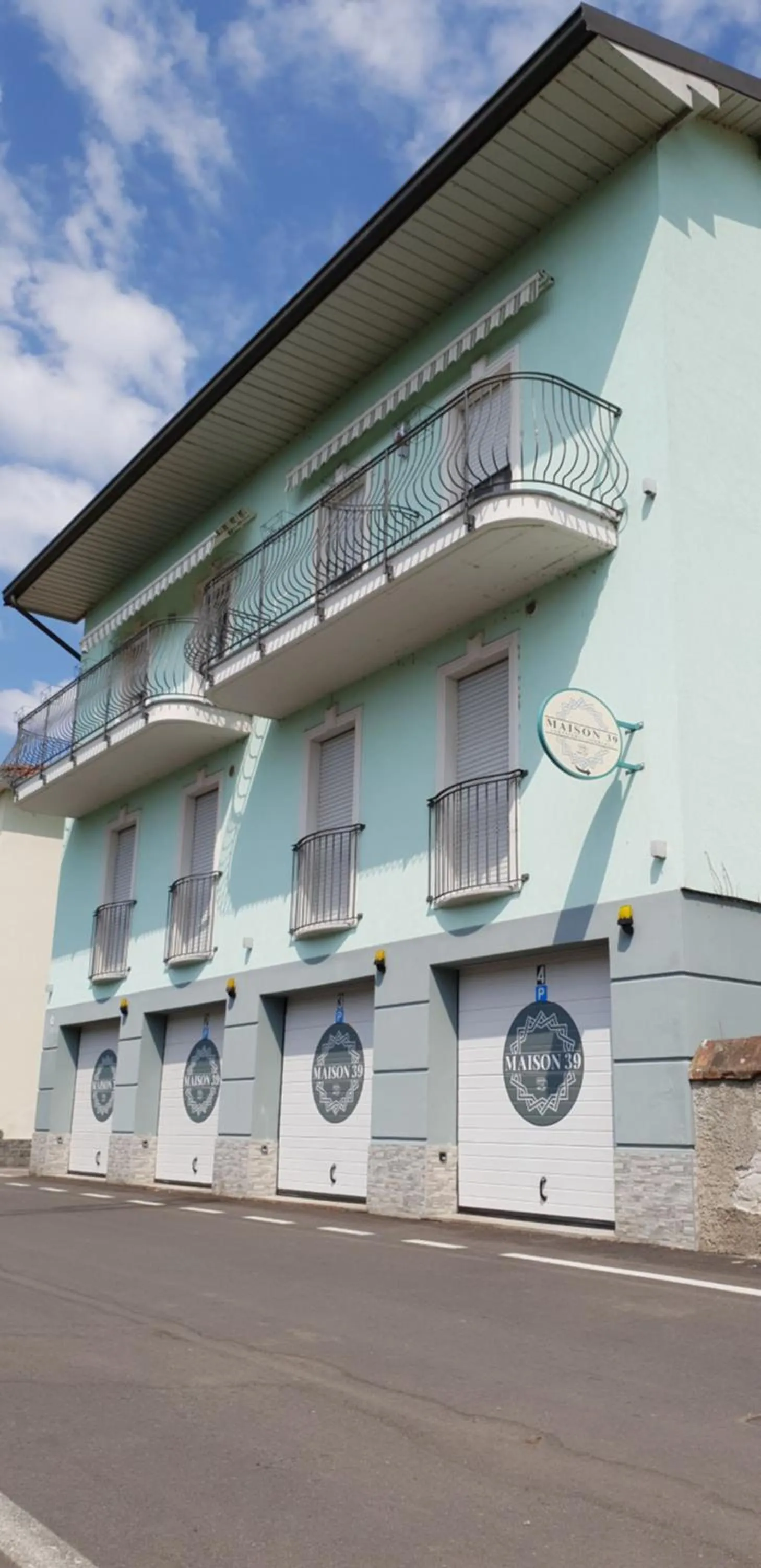 Property building in Gruppo Luxe Domus Vigevano