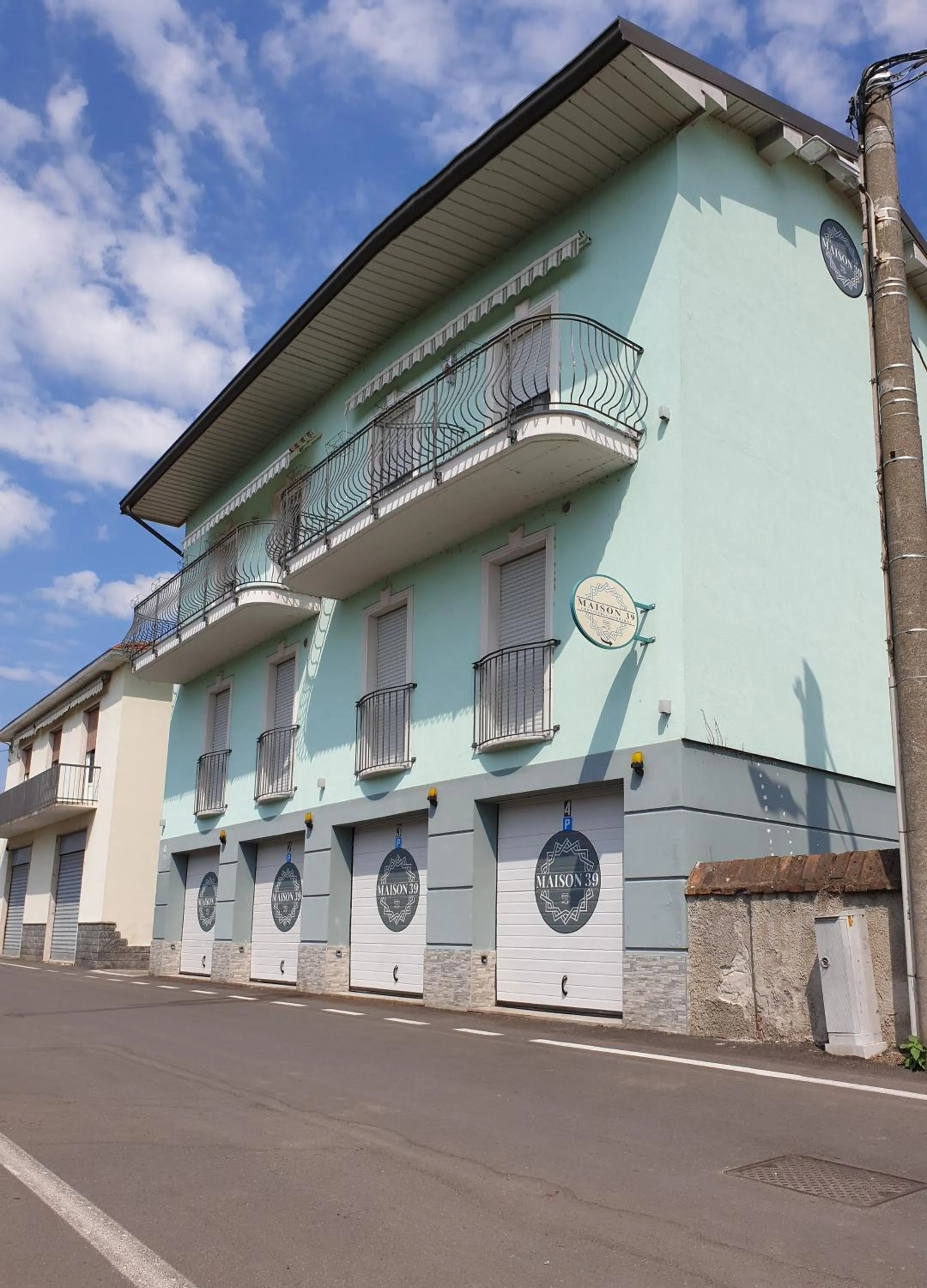 Property building in Gruppo Luxe Domus Vigevano