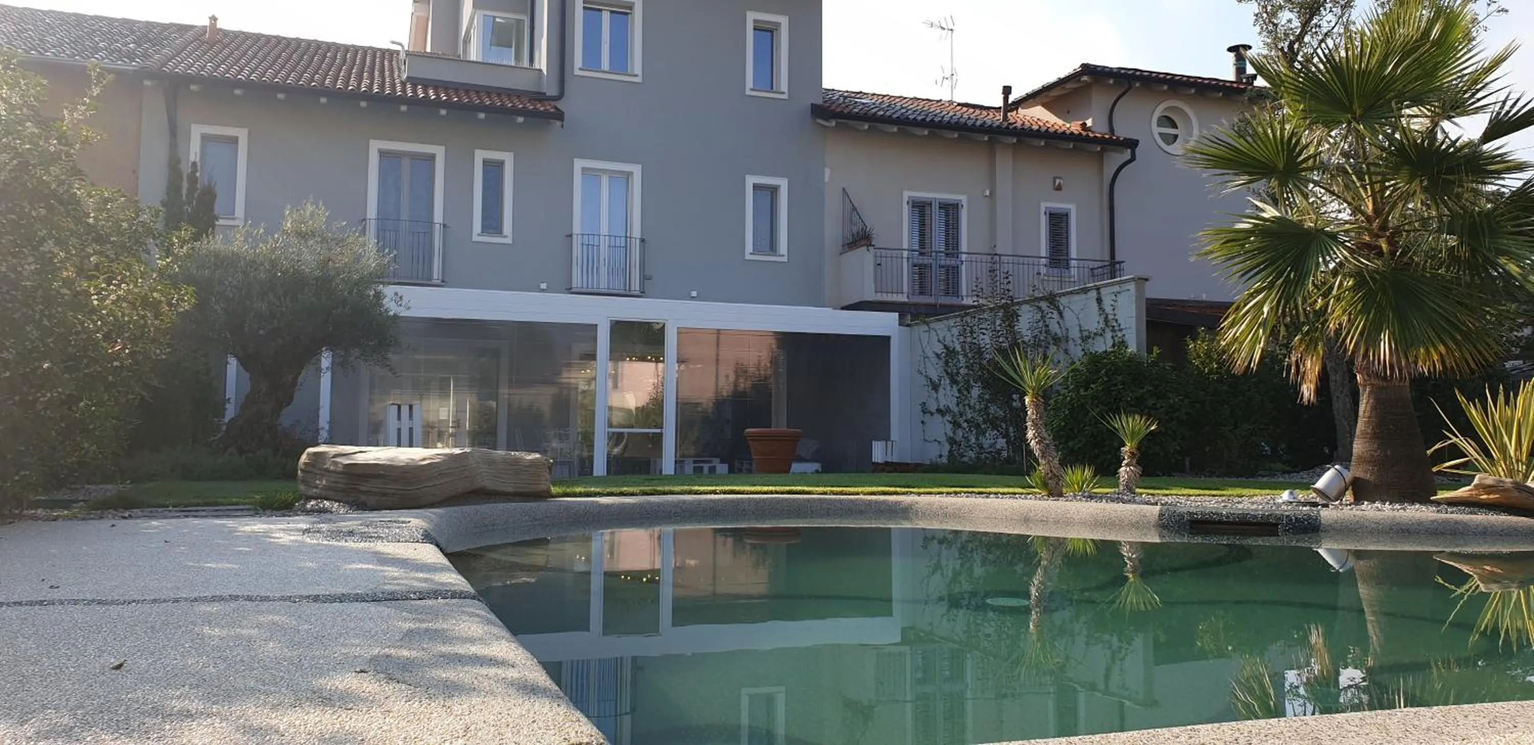 Swimming pool in Gruppo Luxe Domus Vigevano