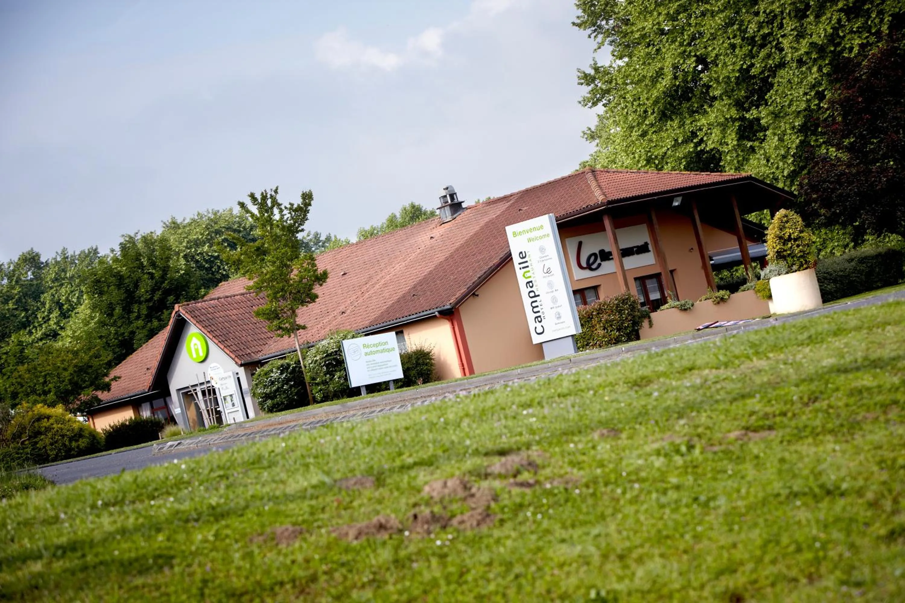 Facade/entrance in Campanile Dax - Saint-Paul-Les-Dax
