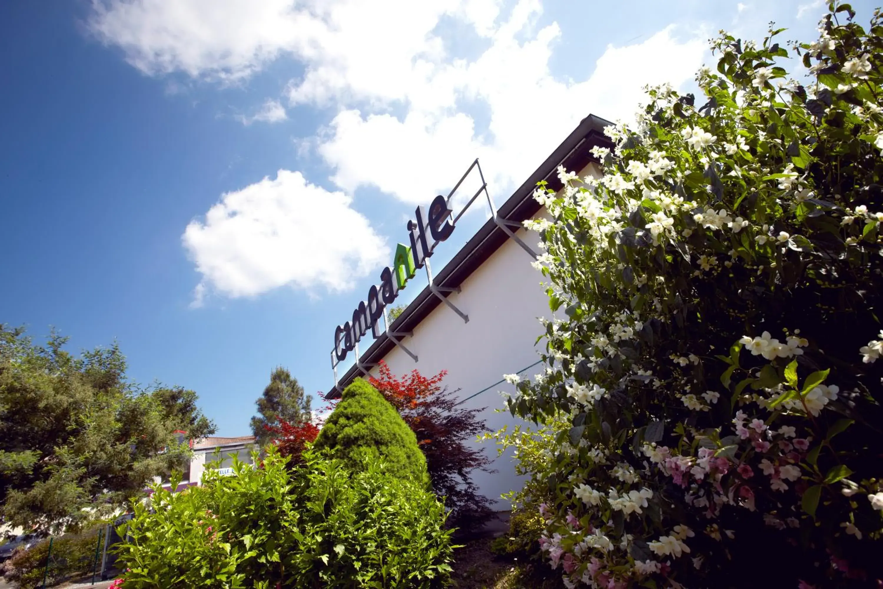 Facade/entrance in Campanile Dax - Saint-Paul-Les-Dax Facade/entrance in Campanile Dax - Saint-Paul-Les-Dax