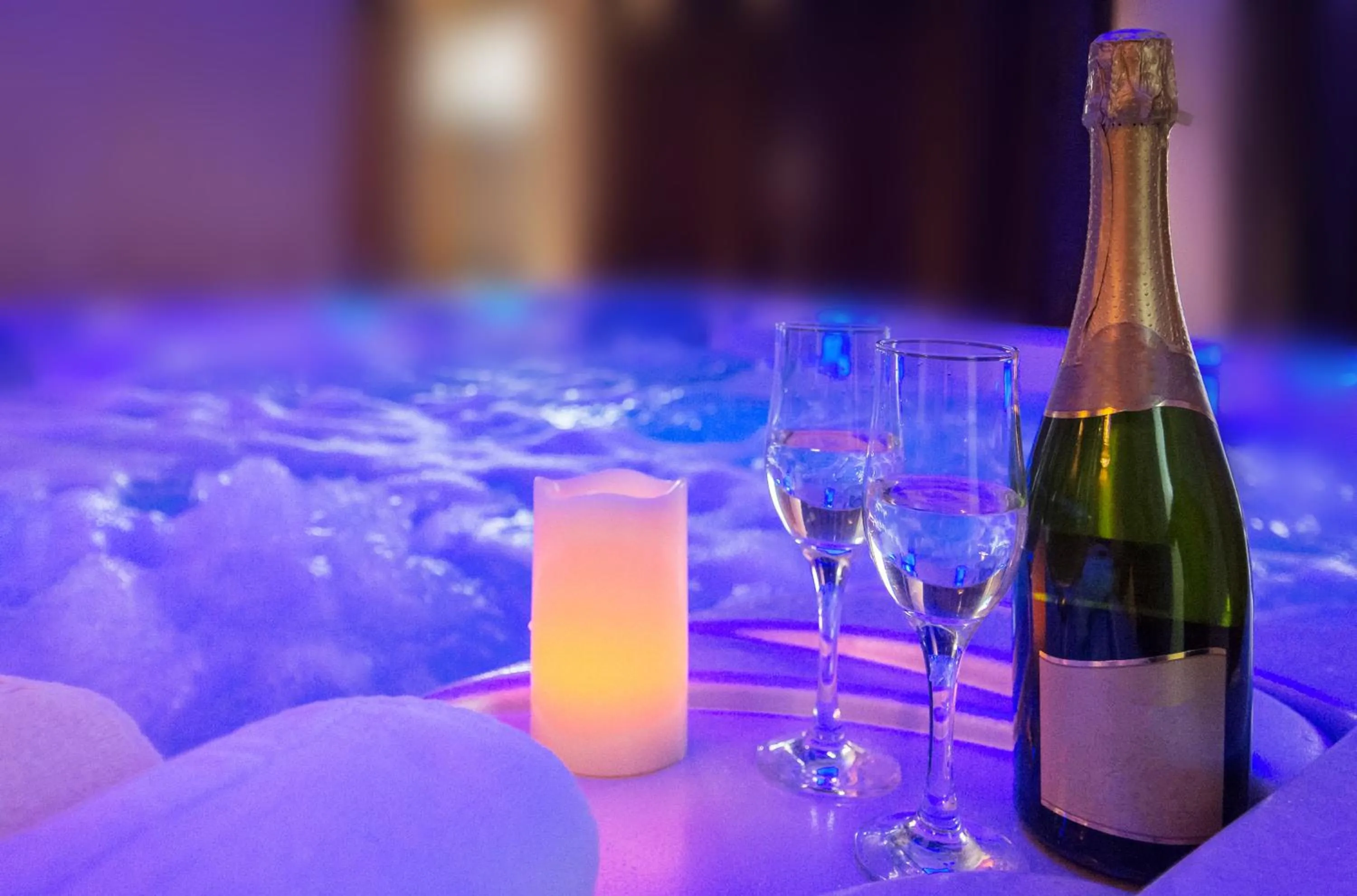  Loft Privilege with Outdoor Jacuzzi (heated all year) in LOFT SPA - Côté château.