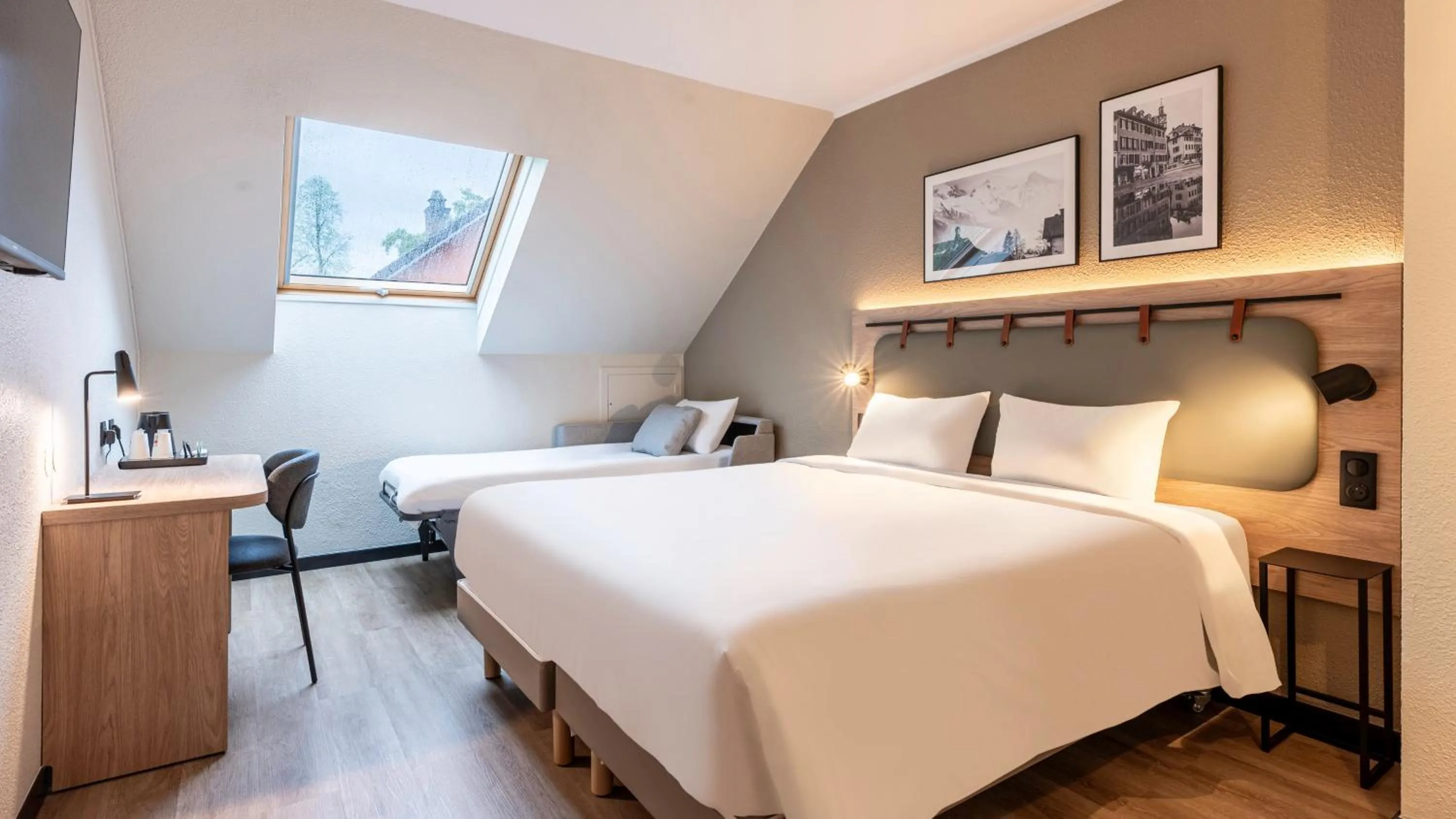 Photo of the whole room, Bed in Campanile NATURE - Aix Les Bains