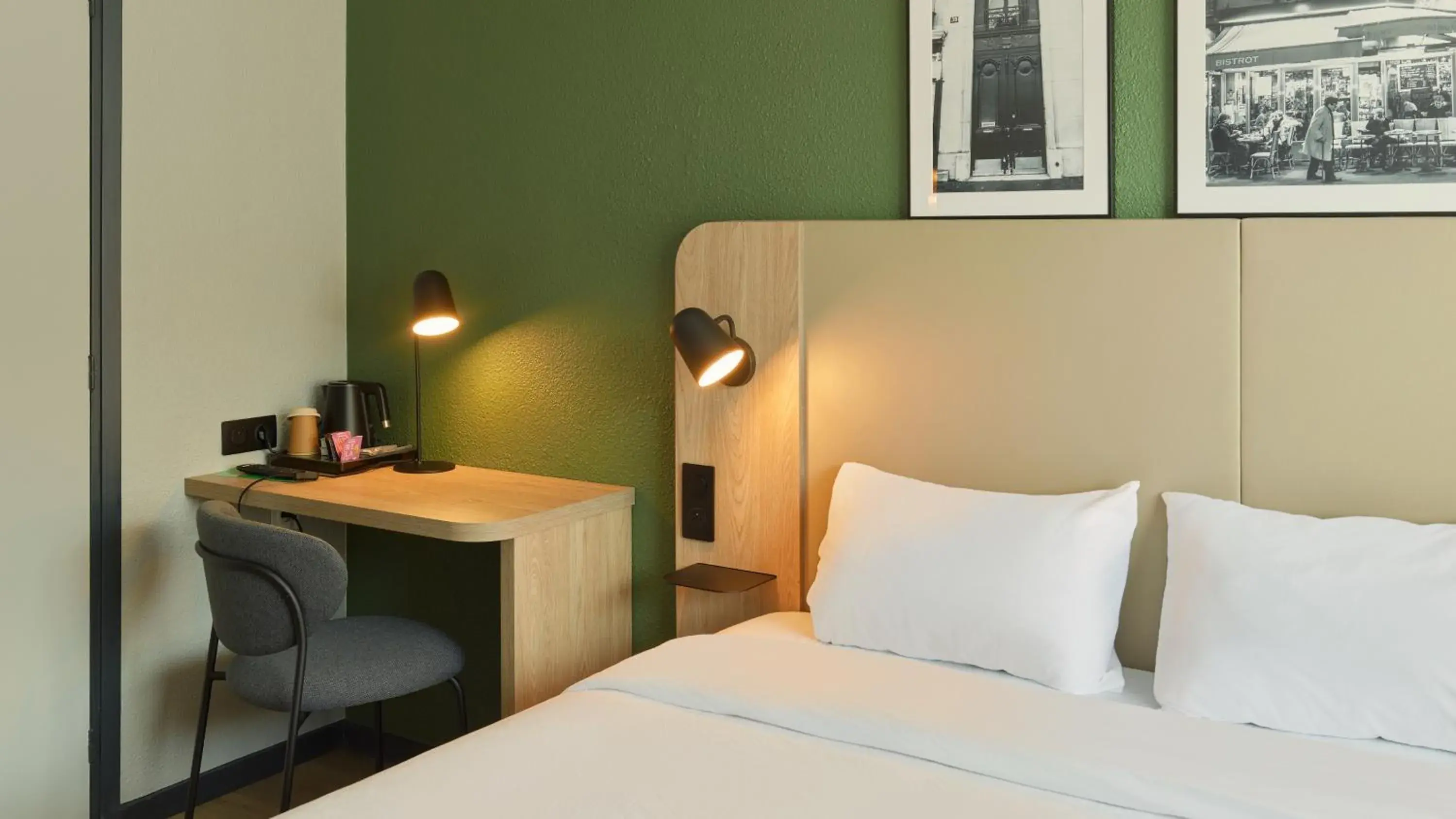 Bed in Campanile Bayonne Bed in Campanile Bayonne